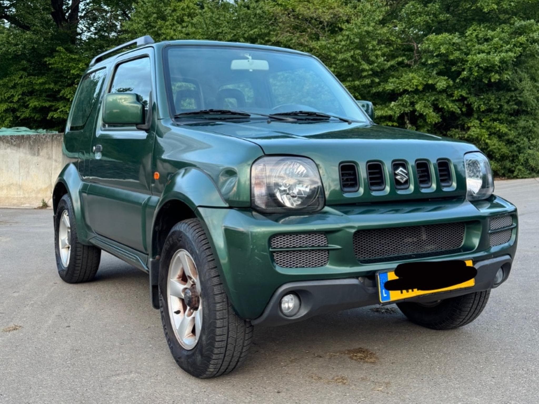 Suzuki Jimny 4x4 (2010) - Photo 2
