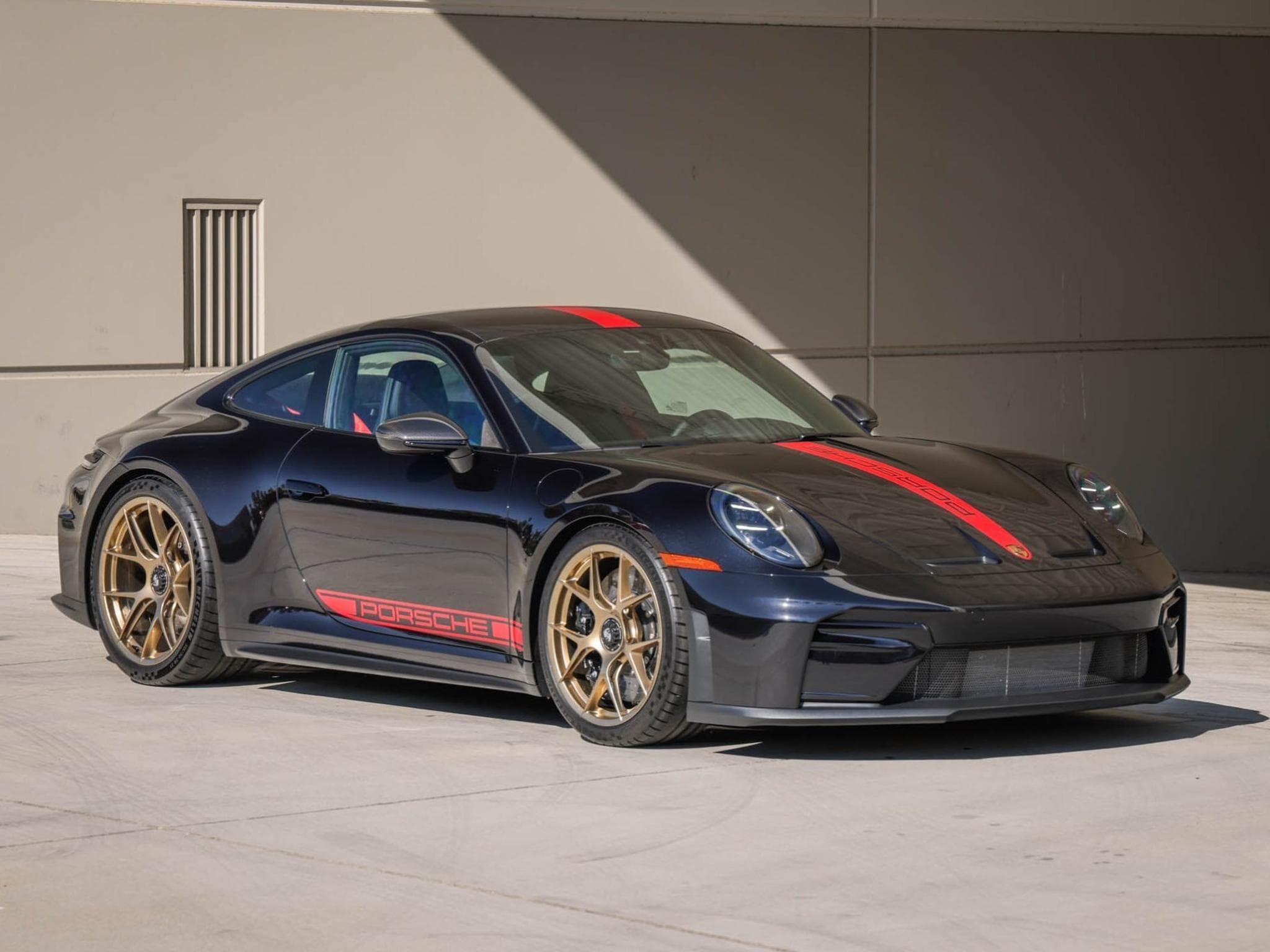 Porsche 911 GT3 Touring (2025) - Photo 3