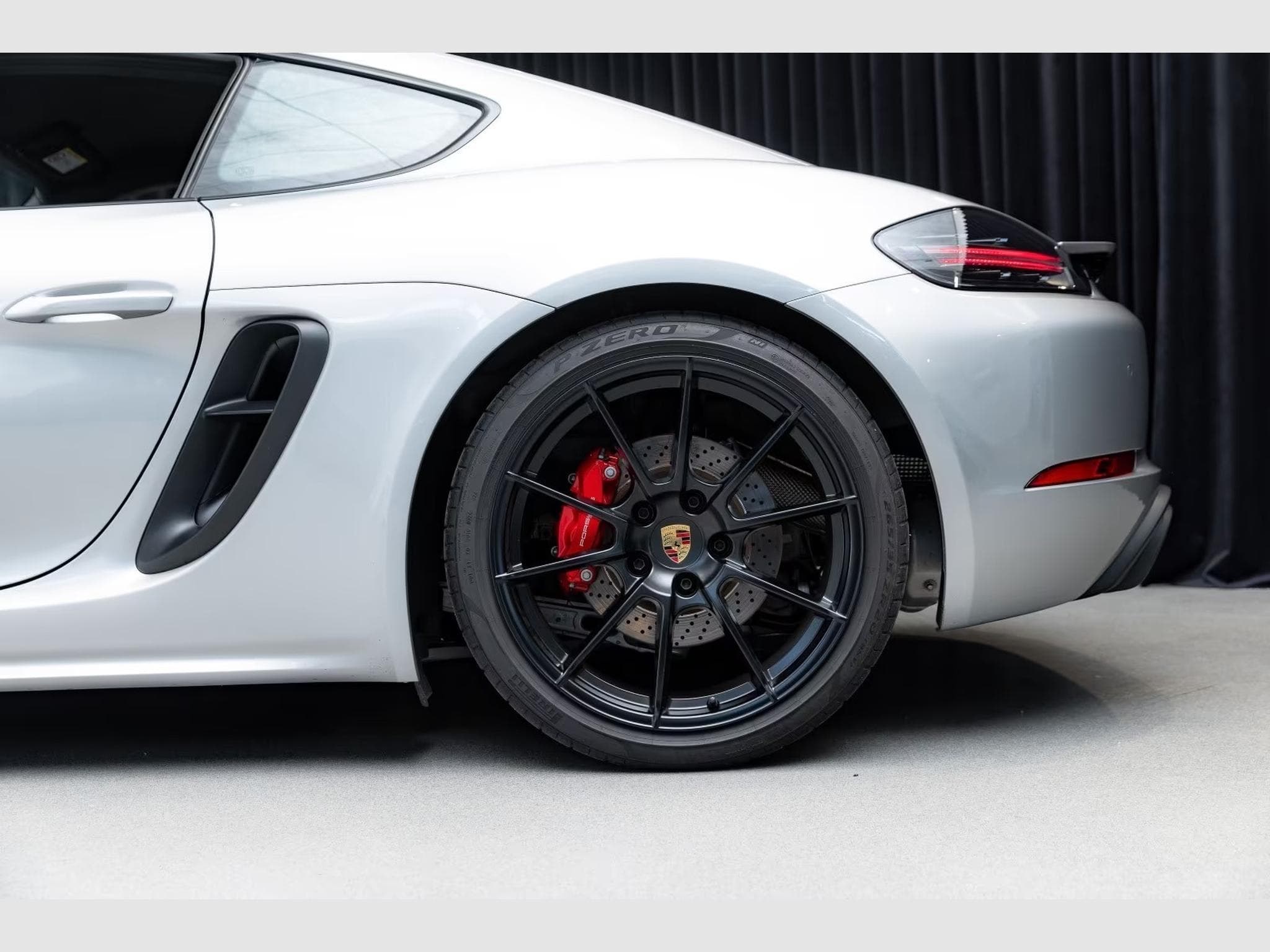 Porsche Cayman 718 GTS 4.0 - GT Silver, Sport Chrono, PASM (2024) - Photo 4