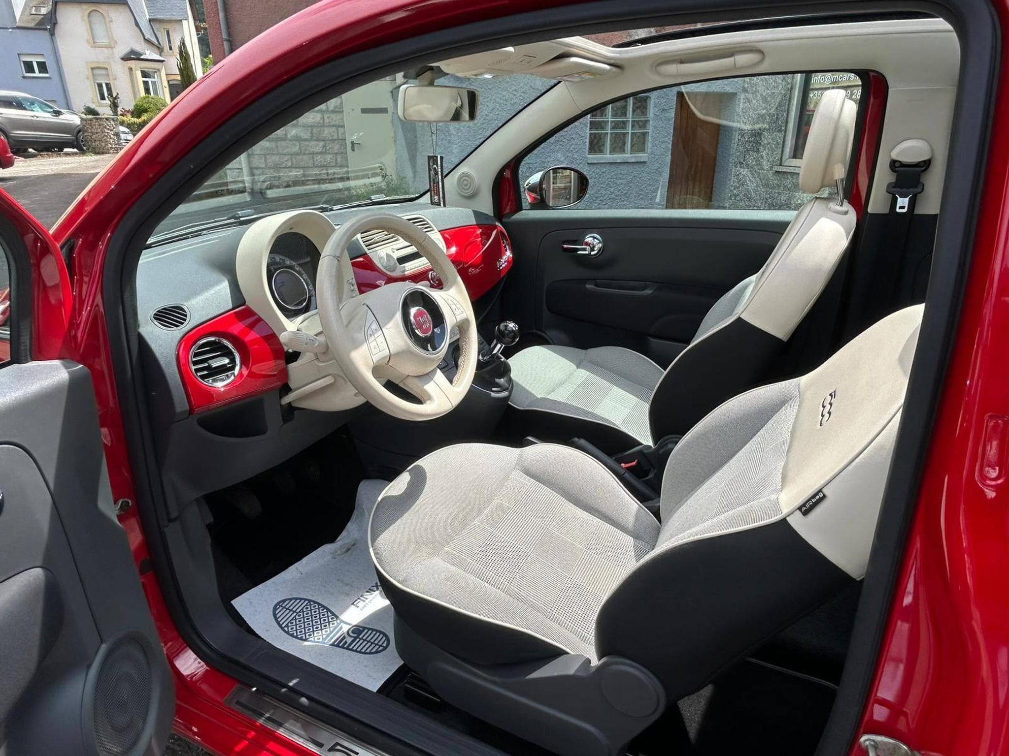 Fiat 500 CABRIOLET 1.3 JTD 95CV (2015) - Photo 14