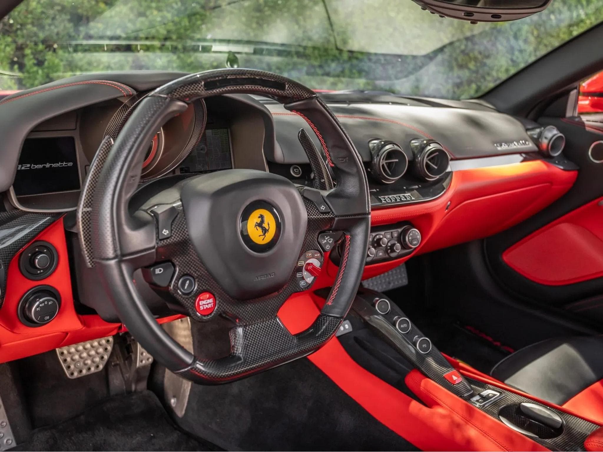 Ferrari F12 Berlinetta (2017) - Photo 3