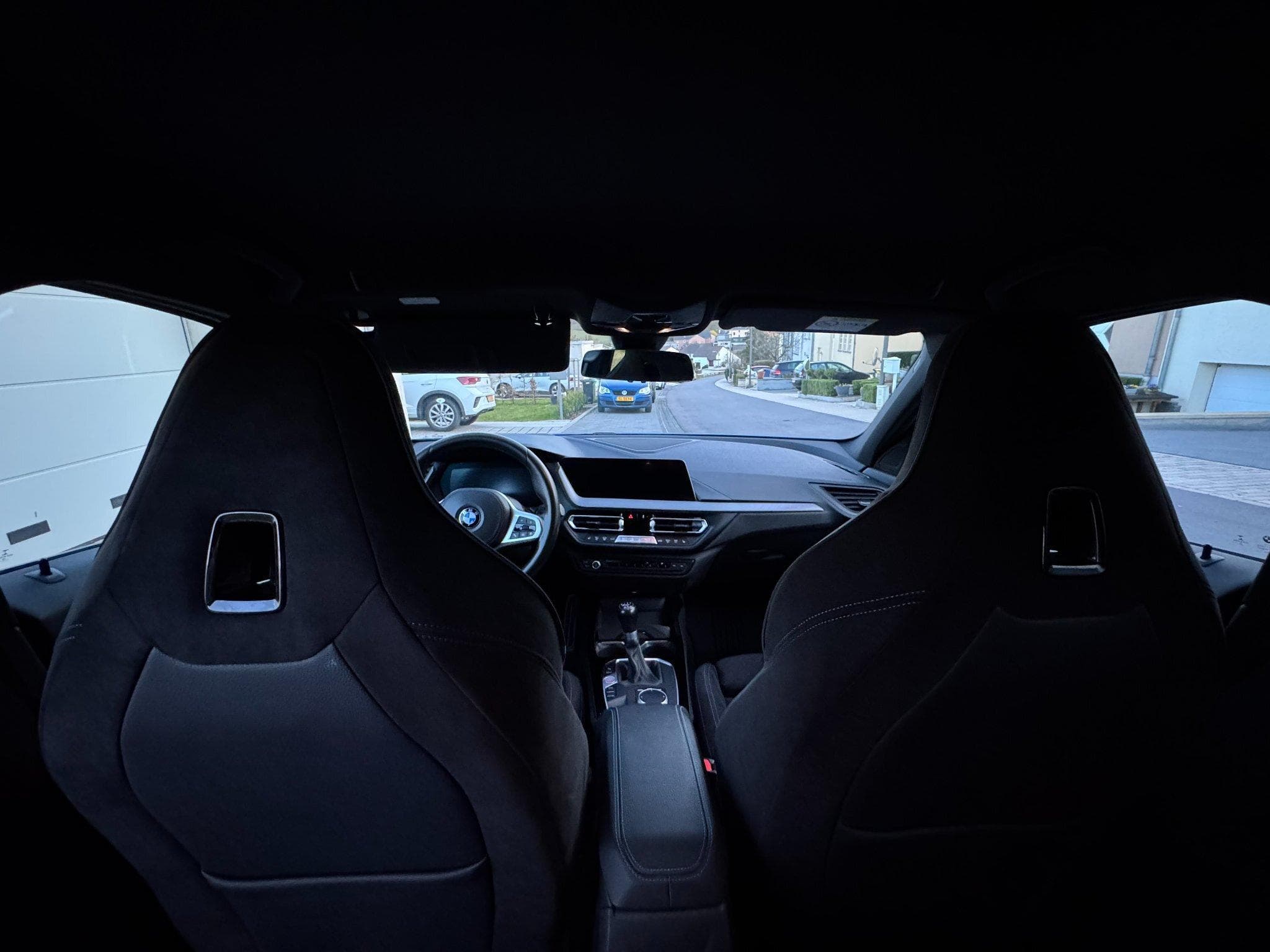 BMW 118 M Sport Paket HUD Alcantara Keyless (2020) - Foto 2