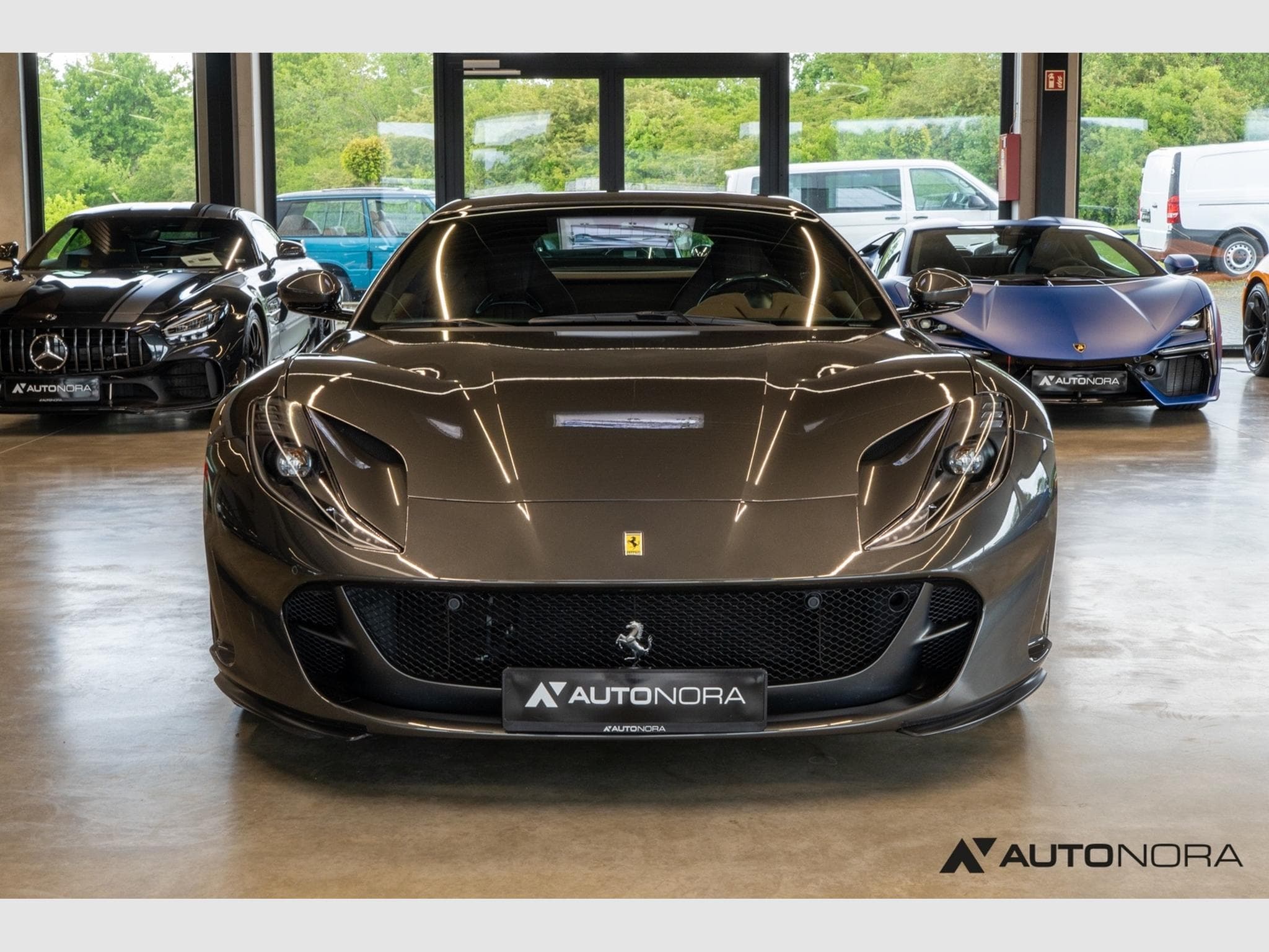Ferrari 812 Superfast (2021) - Photo 5