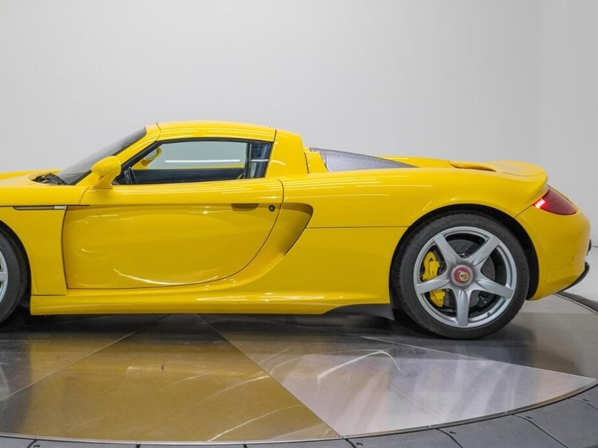 Porsche Carrera GT (2005) - Photo 4