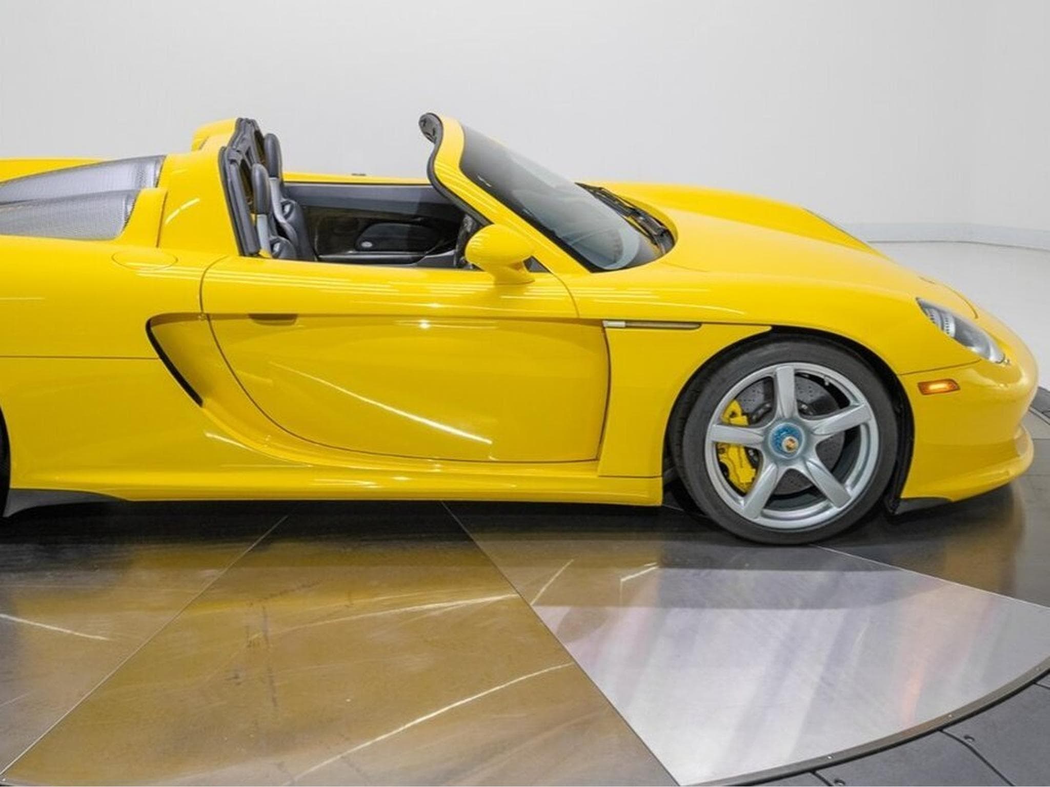 Porsche Carrera GT (2005) - Photo 6