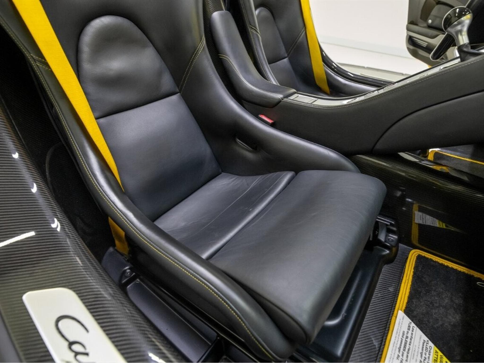 Porsche Carrera GT (2005) - Photo 7