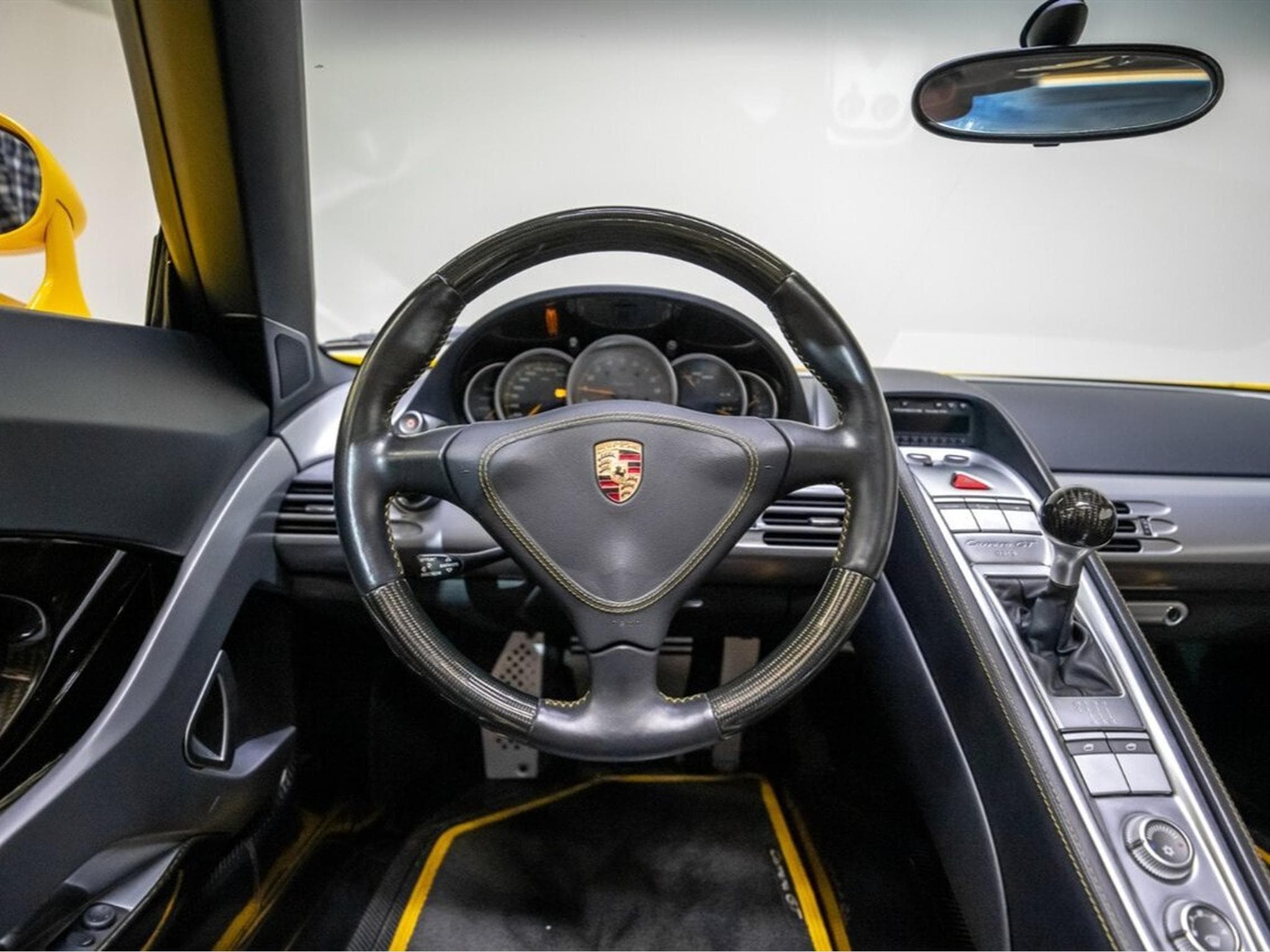 Porsche Carrera GT (2005) - Photo 10