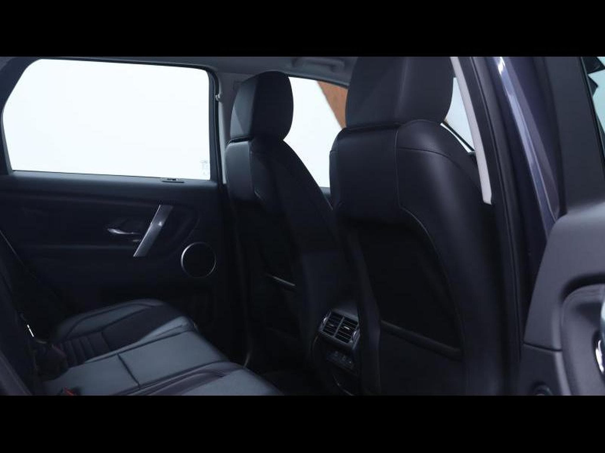 Land-Rover Discovery Sport D165 S AWD AUTO (2024) - Photo 14