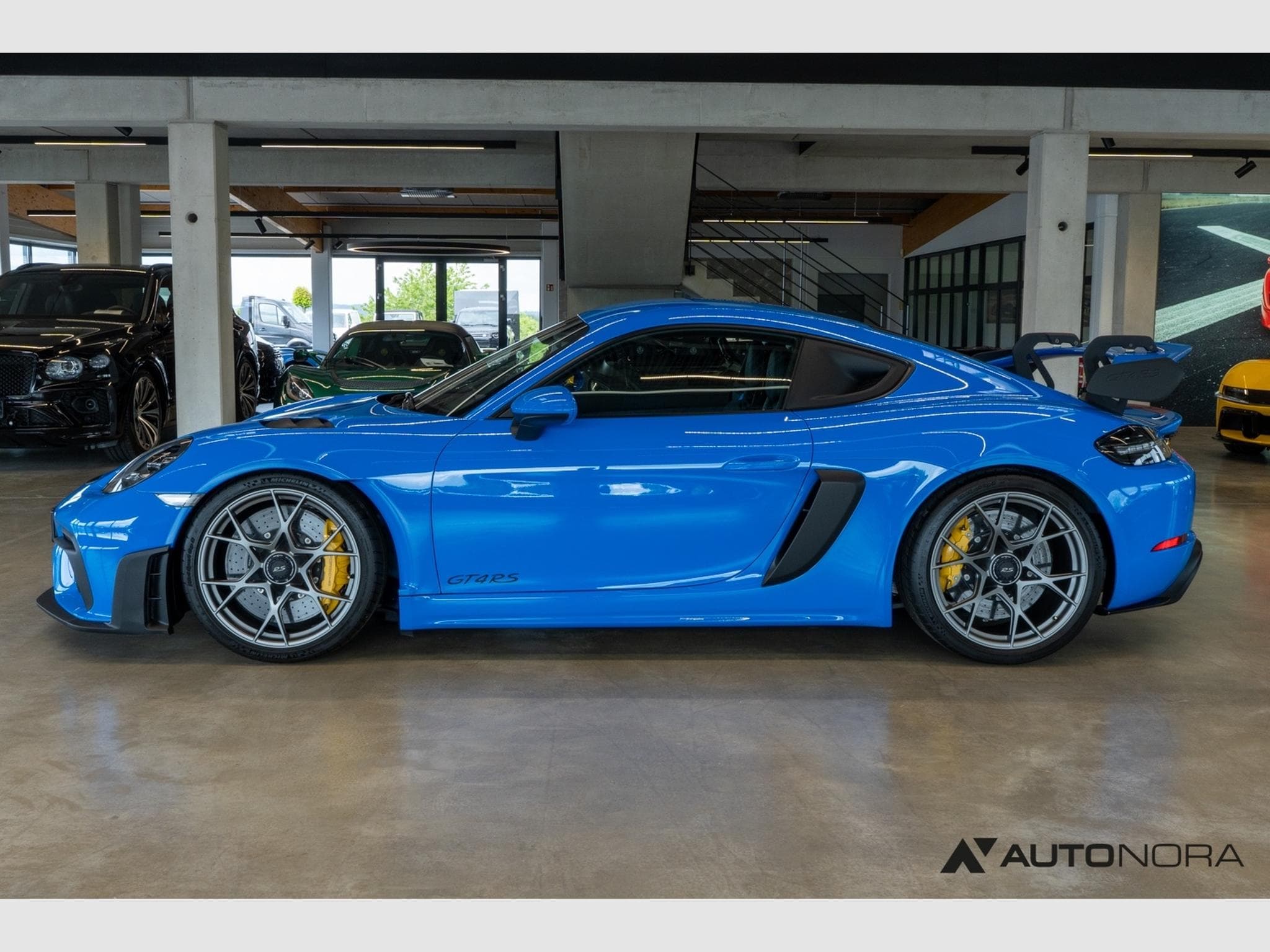 Porsche Cayman GT4 RS (2023) - Photo 7