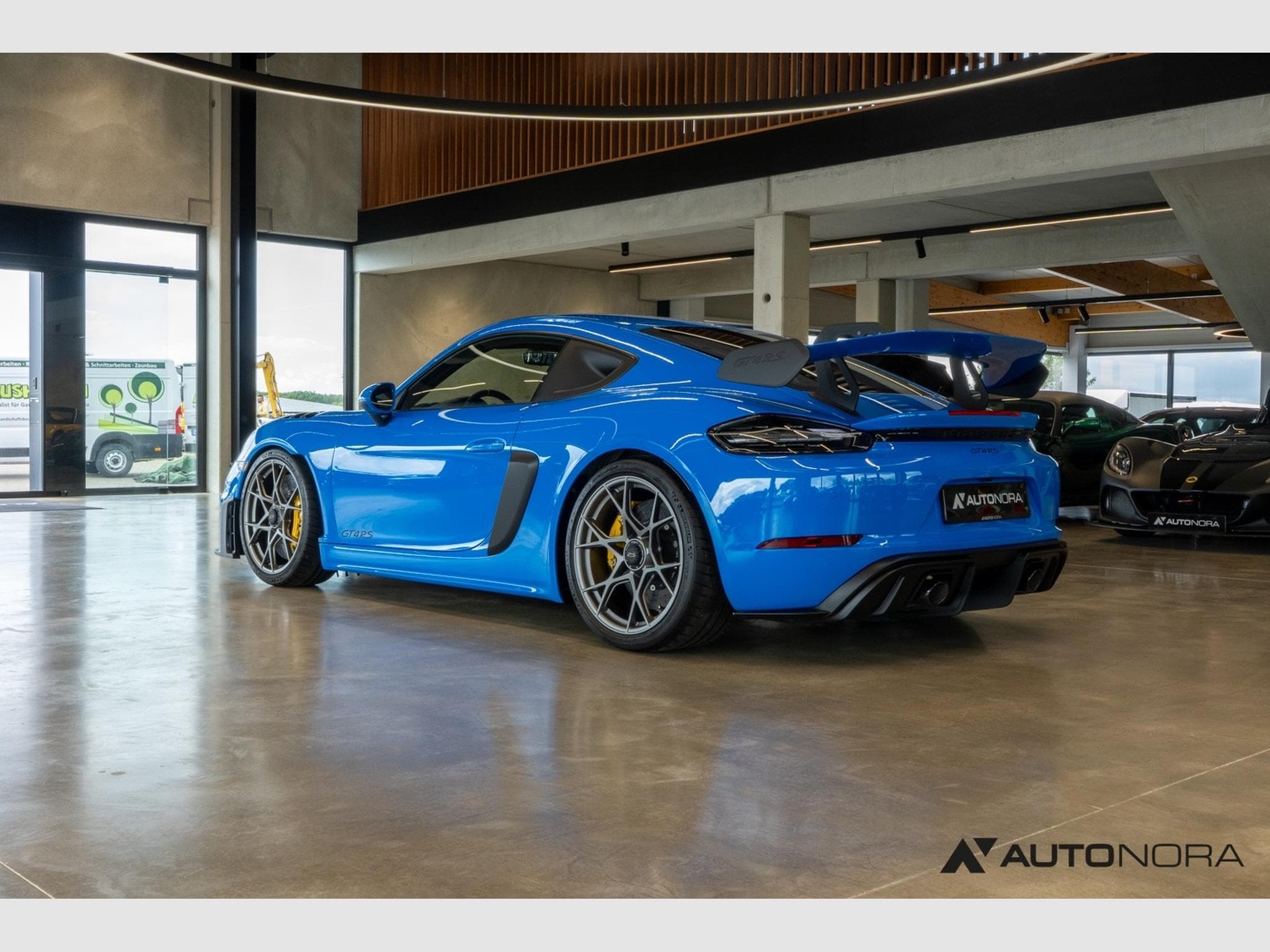 Porsche Cayman GT4 RS (2023) - Photo 8