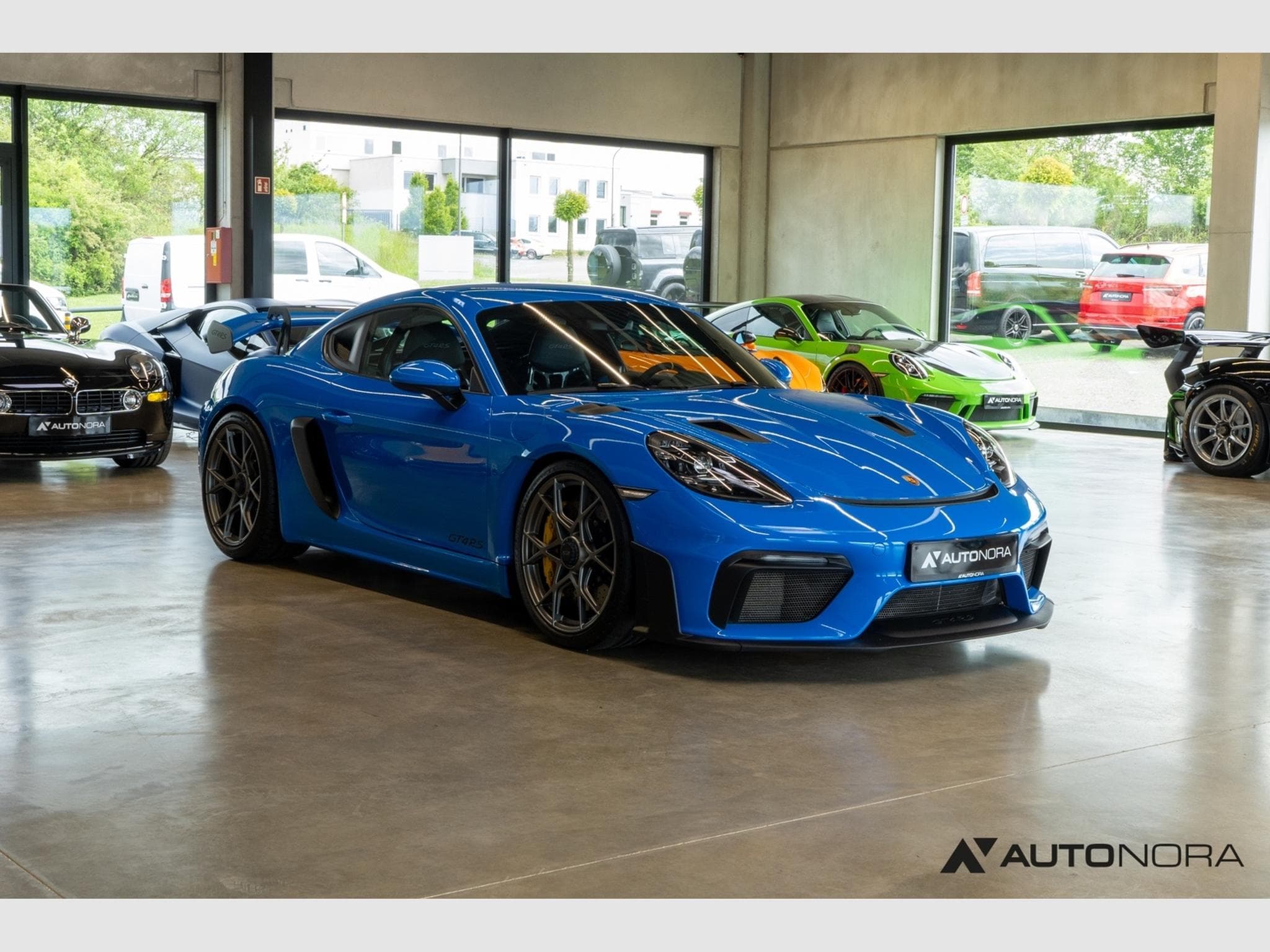 Porsche Cayman GT4 RS (2023) - Photo 3