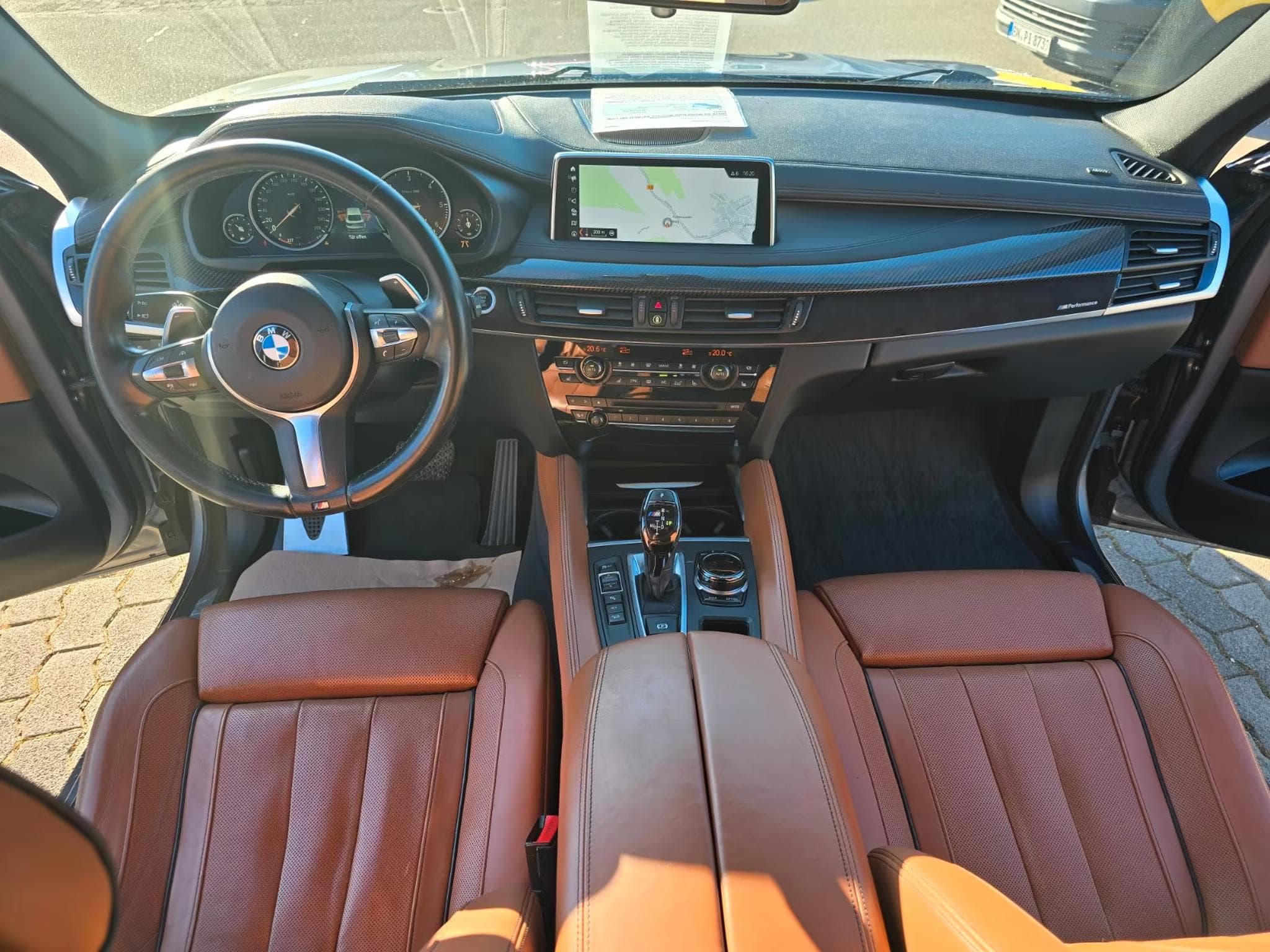 BMW X6 M50 HUD Memory 20" ALU SD LED HUD LEDER  NAVI NSW SHZ (2018) - Photo 3