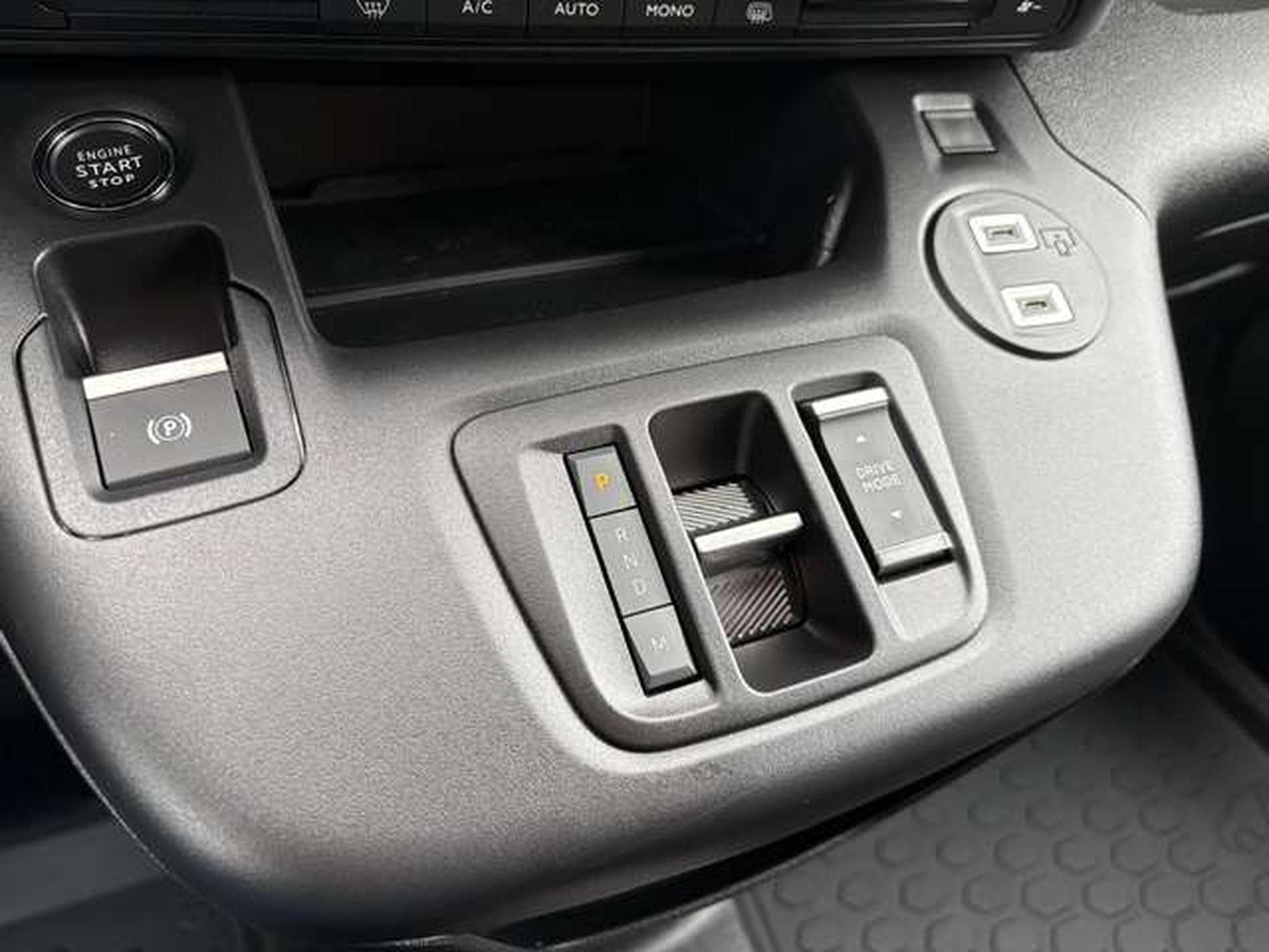 Peugeot Partner Partner 1,5 Diesel 130 XL EHZ EAT8 (2025) - Photo 10