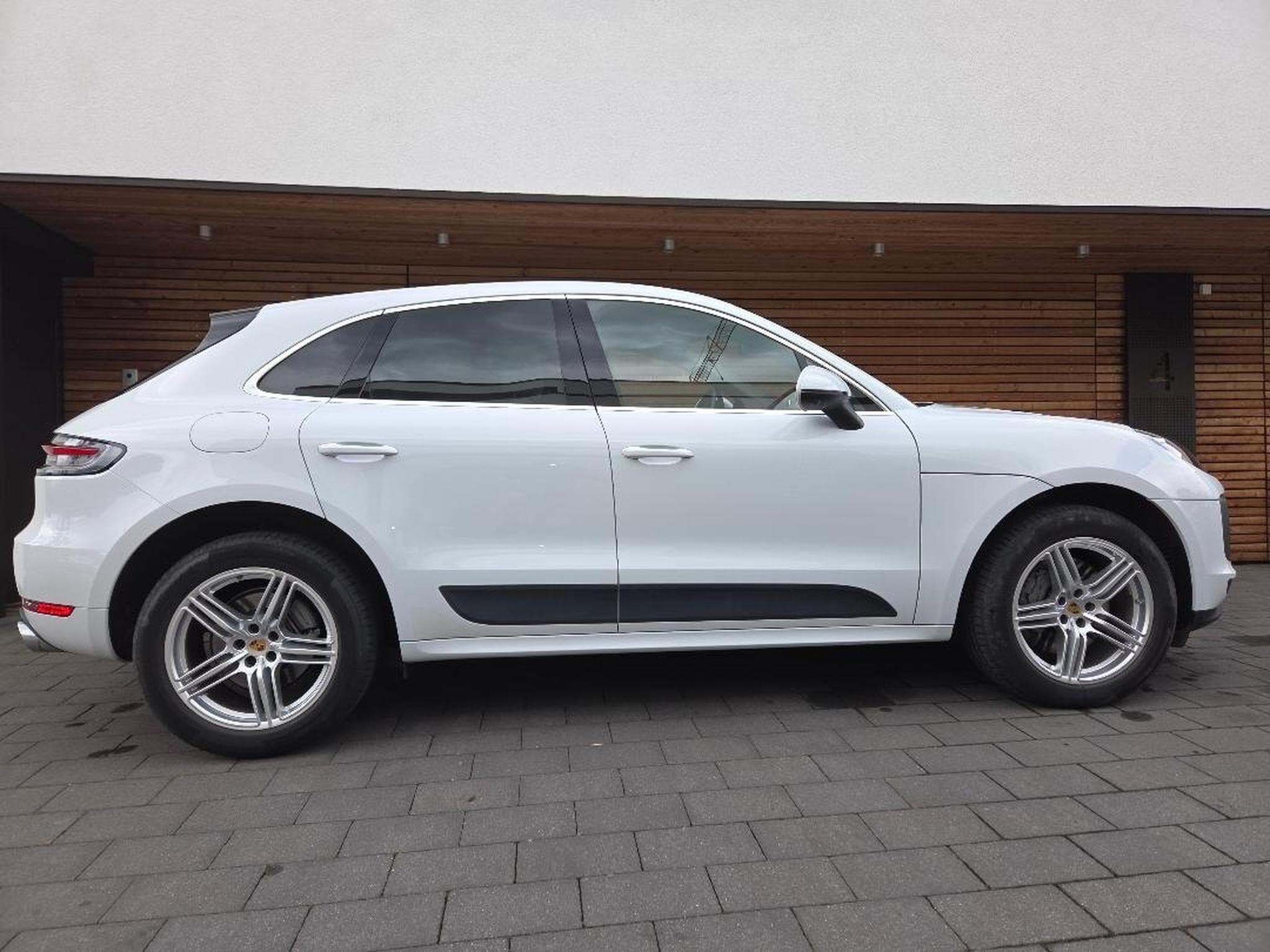 Porsche Macan S (2019) - Photo 2
