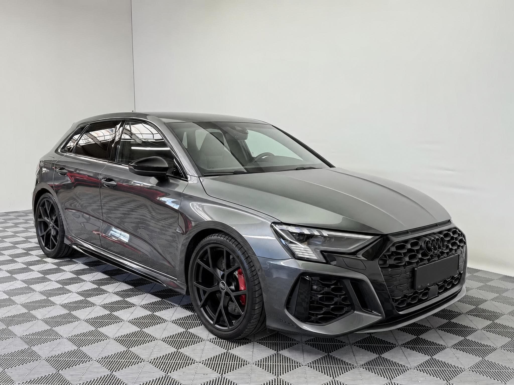 Audi RS3 (8YA) 2.5 TFSI - Garantie Audi 01/2027, Carbon, Matrix LED (2023) - Photo 2