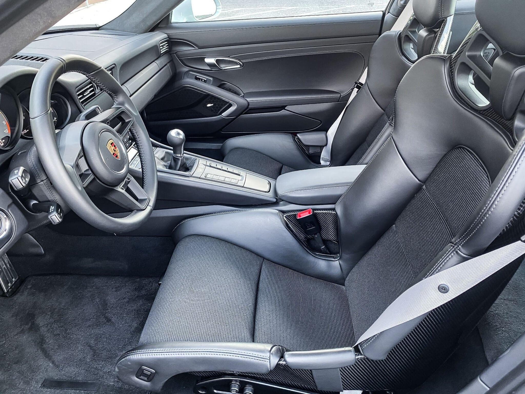 Porsche 911 GT3 Touring (2018) - Photo 3