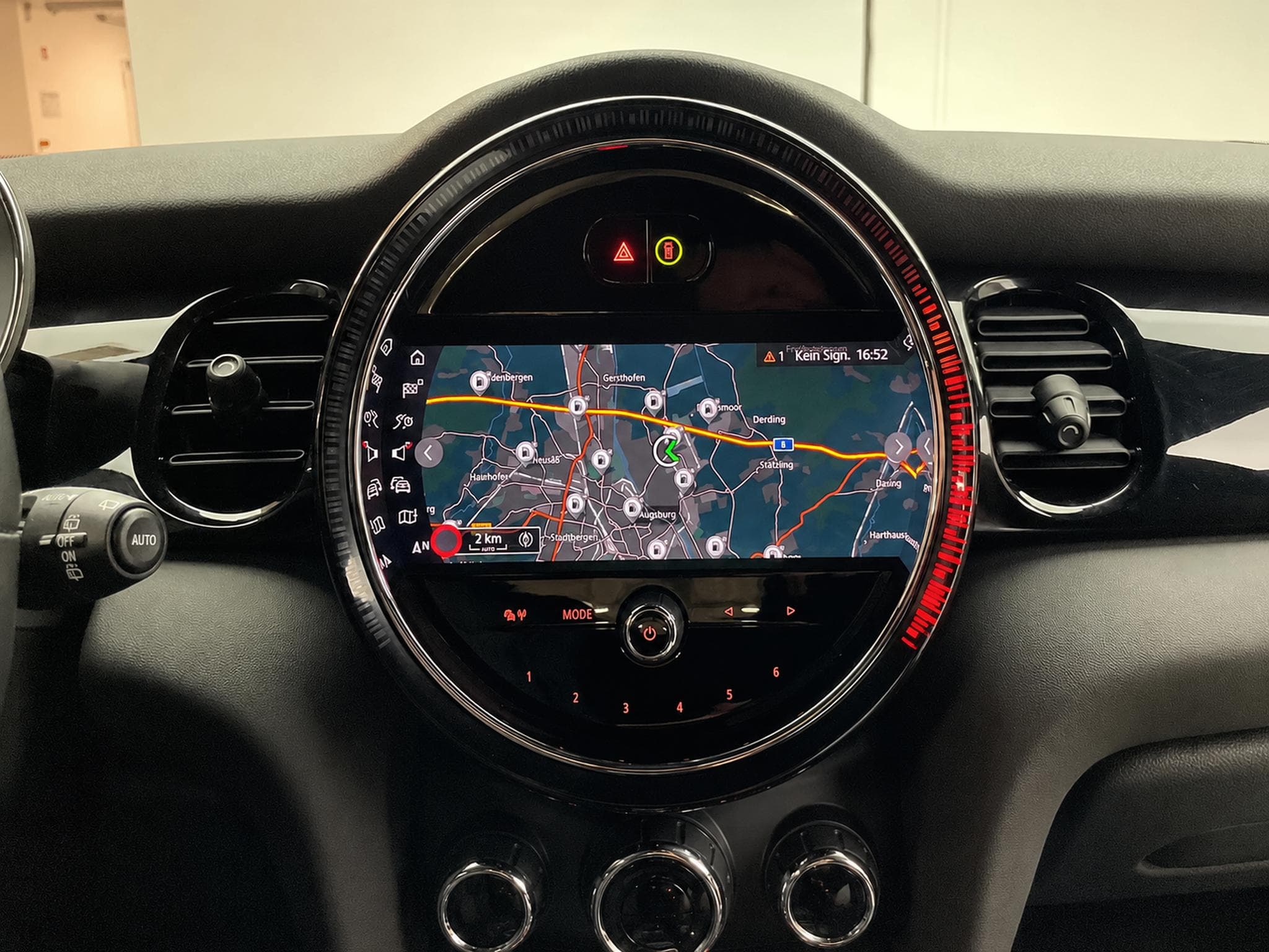 Mini Cooper John Cooper Works (F56) 2.0 - JCW Trim, ACC, Navi, cuir (2023) - Photo 7