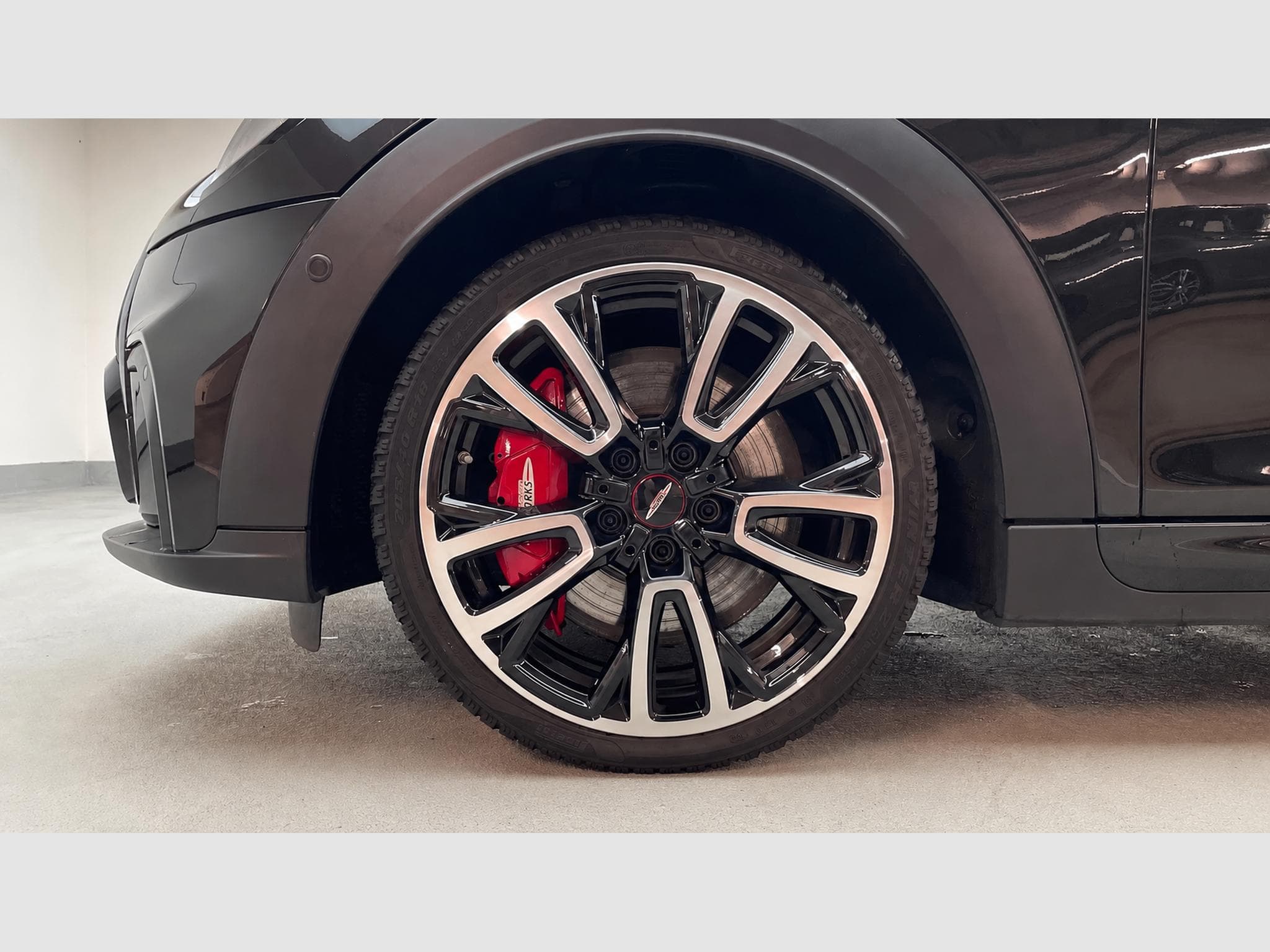 Mini Cooper John Cooper Works (F56) 2.0 - JCW Trim, ACC, Navi, cuir (2023) - Photo 4