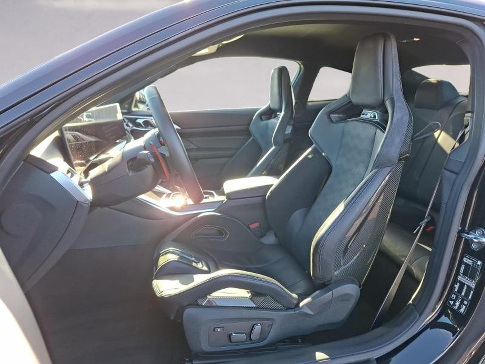 BMW M4 M4 Competition M xDrive Coupé (2025) - Photo 11