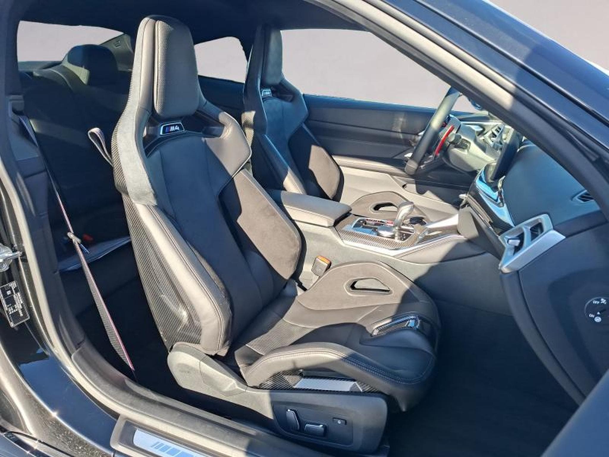 BMW M4 M4 Competition M xDrive Coupé (2025) - Photo 13