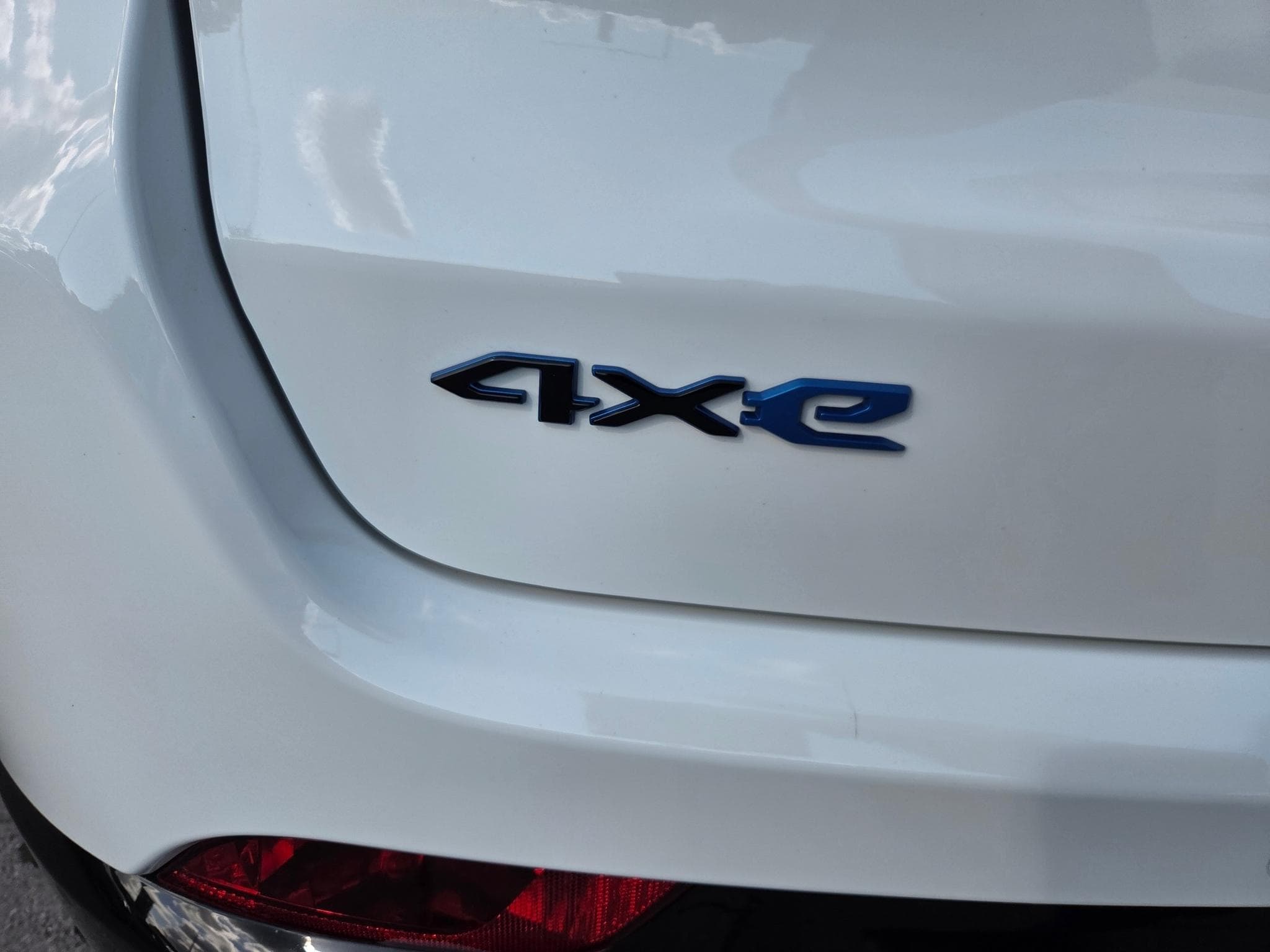 Jeep Compass SUMMIT 4XE PLUG-IN HYBRID (2025) - Photo 4