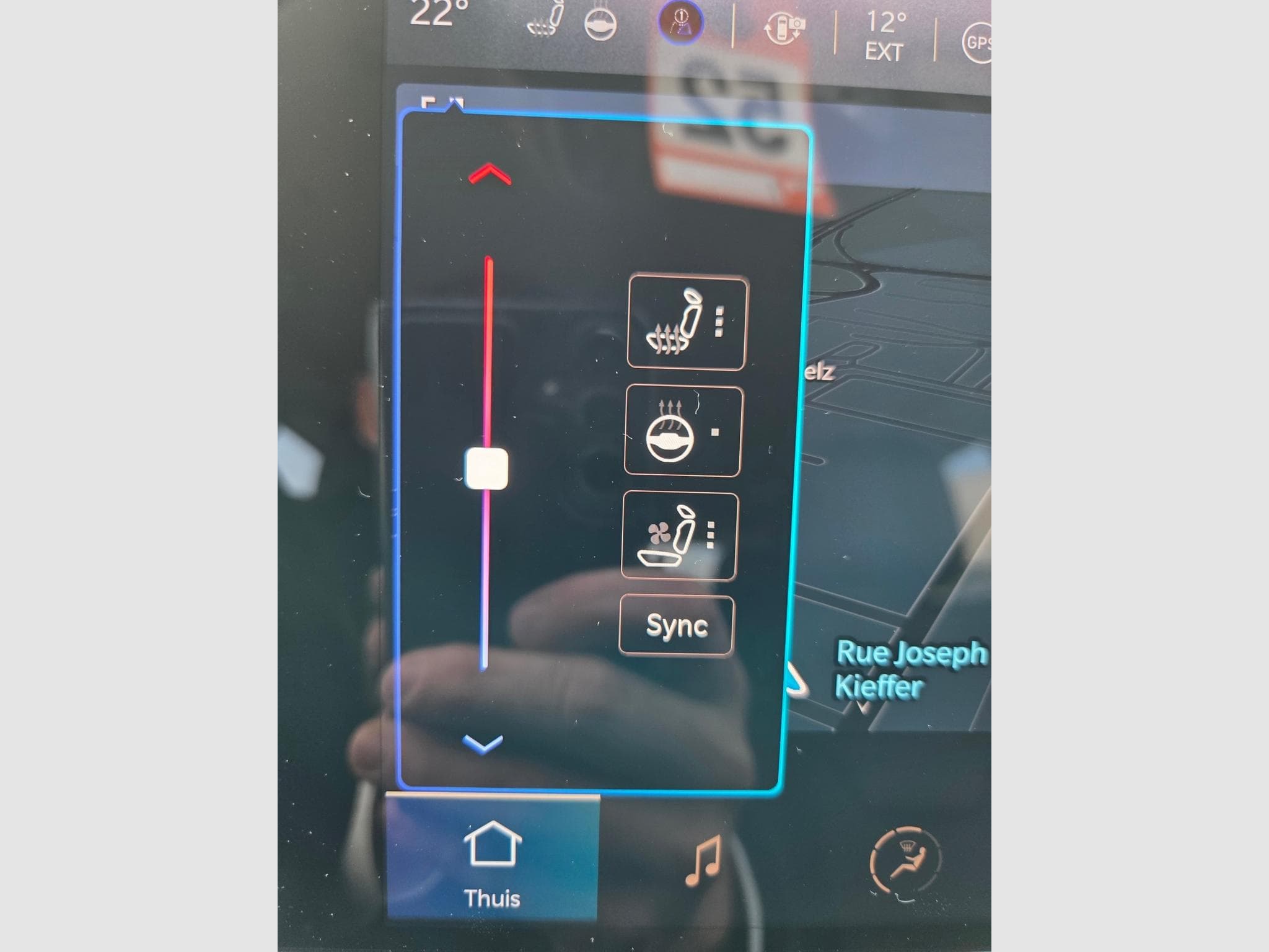 Jeep Compass SUMMIT 4XE PLUG-IN HYBRID (2025) - Photo 12