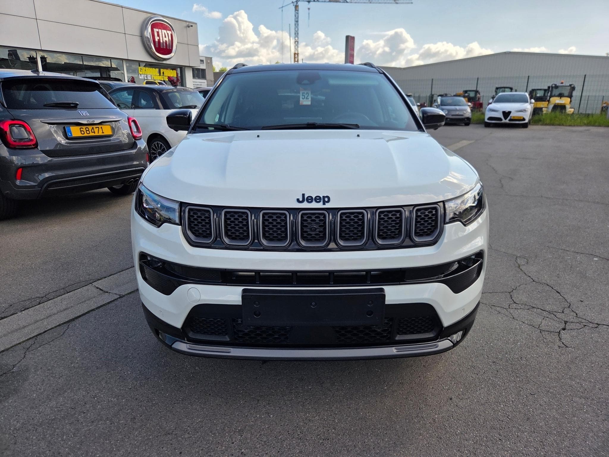 Jeep Compass SUMMIT 4XE PLUG-IN HYBRID (2025) - Photo 2