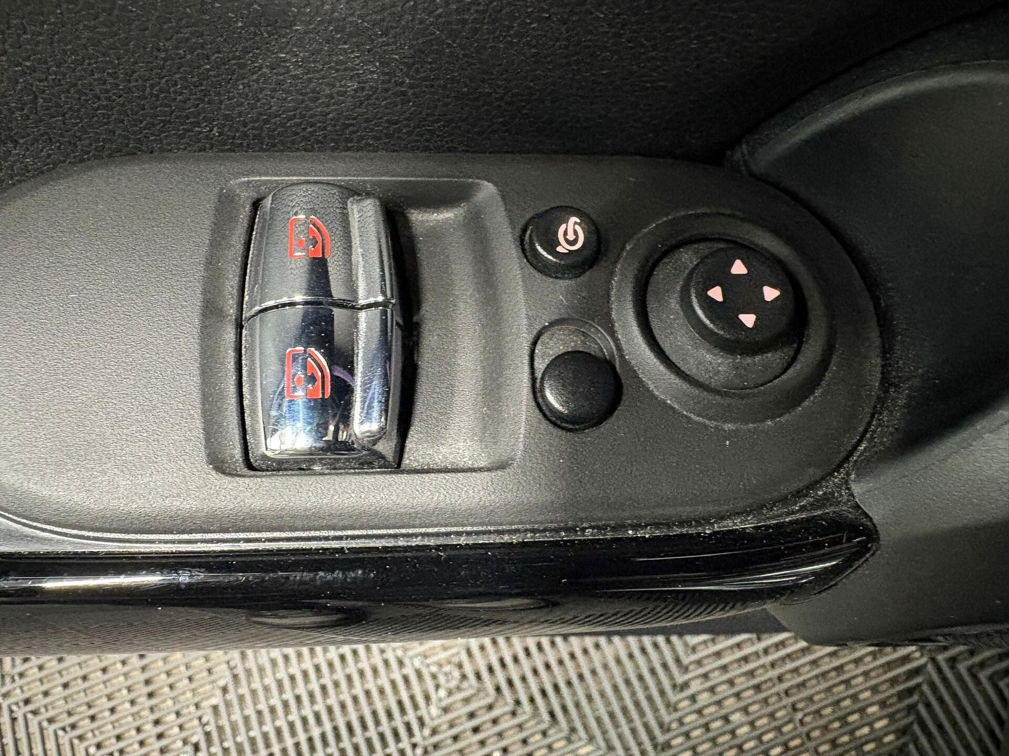 MINI Cooper JCW (2022) - Photo 15