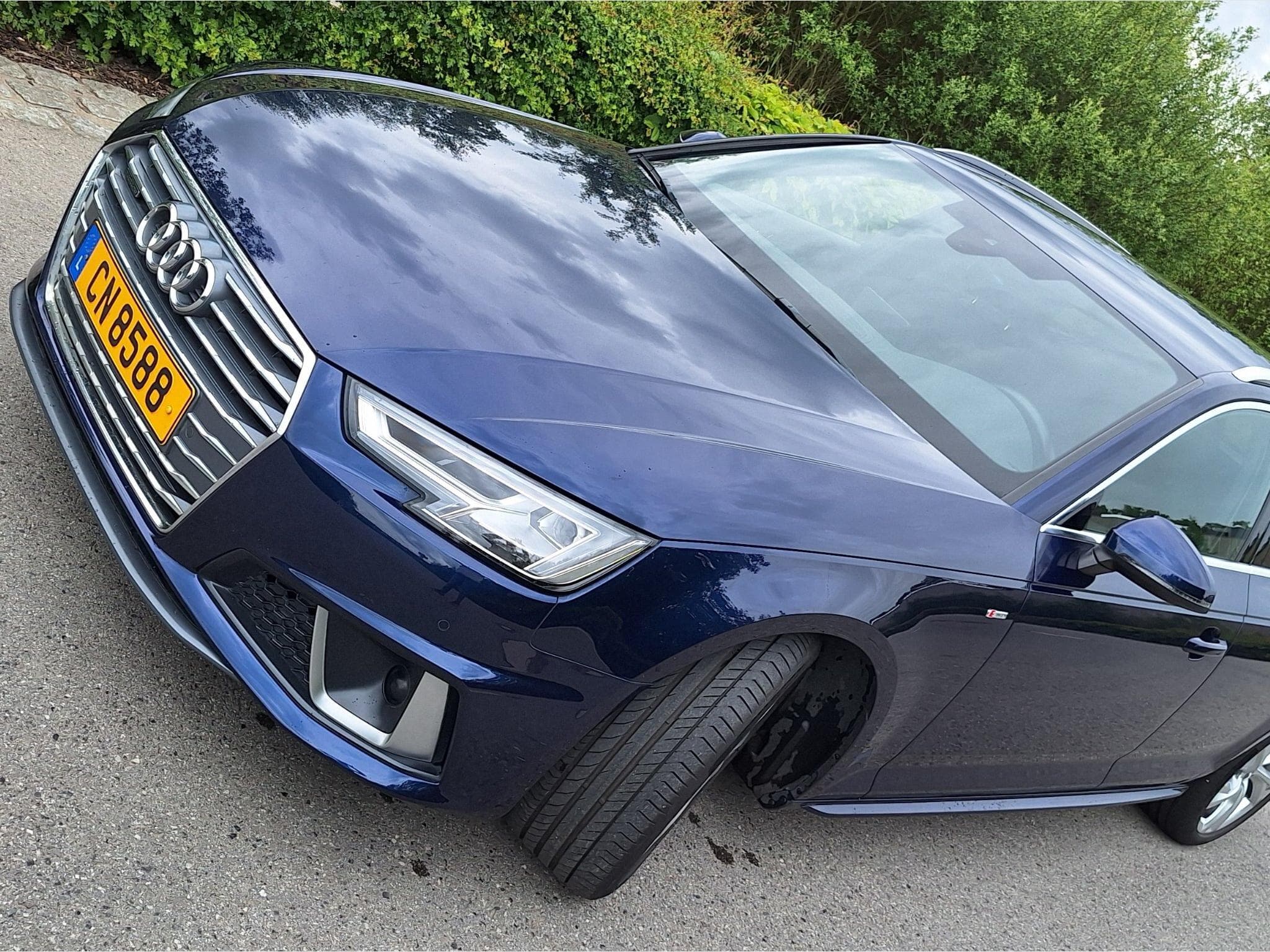 Audi A4 S-Line (2019) - Photo 1
