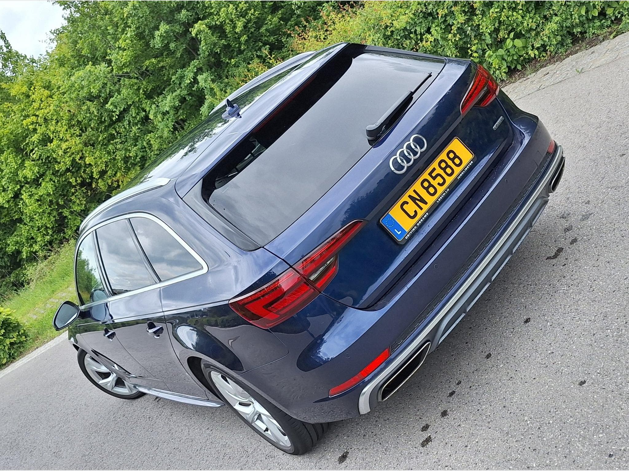 Audi A4 S-Line (2019) - Photo 3