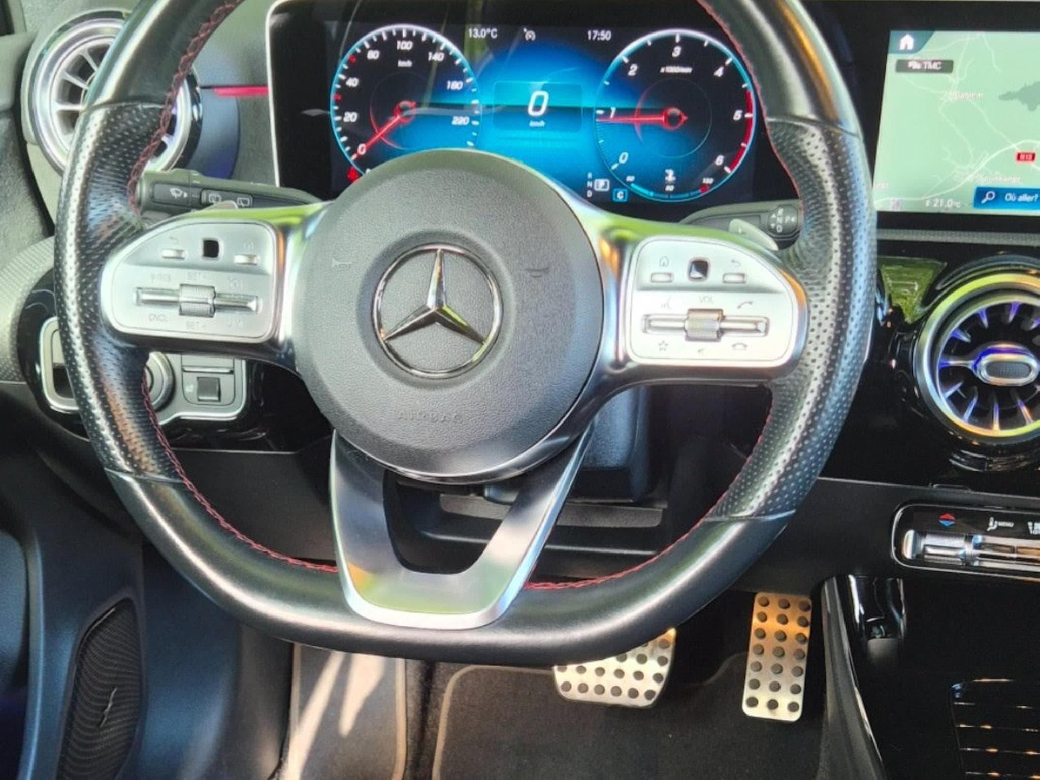 Mercedes A 180 A 180d  kit AMG (2020) - Photo 6
