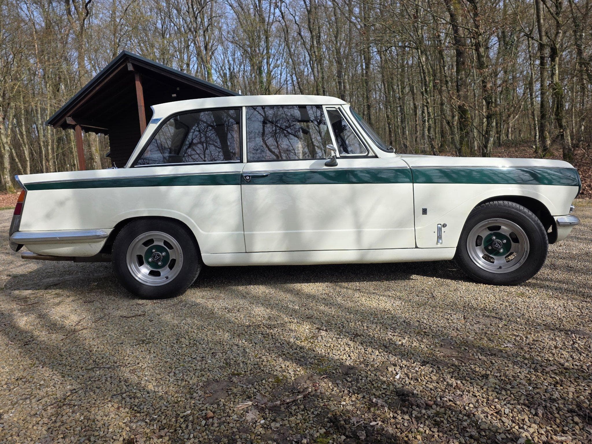 Triumph Vitesse 6 Cylindres Overdrive (1970) - Photo 4