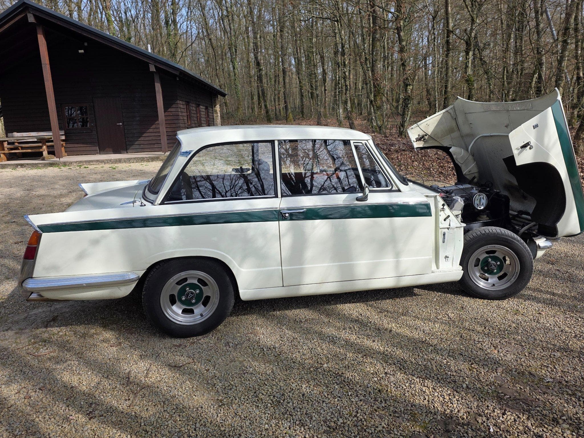 Triumph Vitesse 6 Cylindres Overdrive (1970) - Photo 6