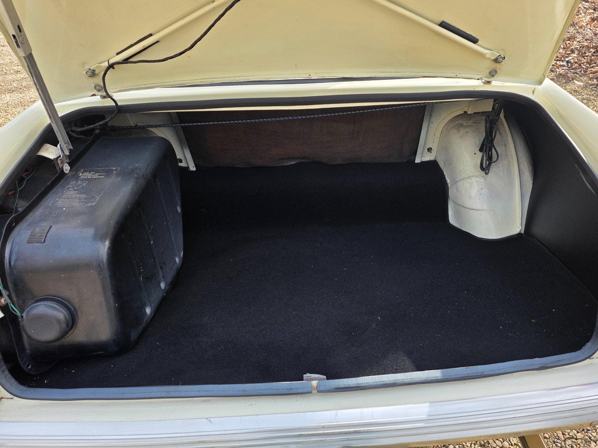 Triumph Vitesse 6 Cylindres Overdrive (1970) - Photo 9