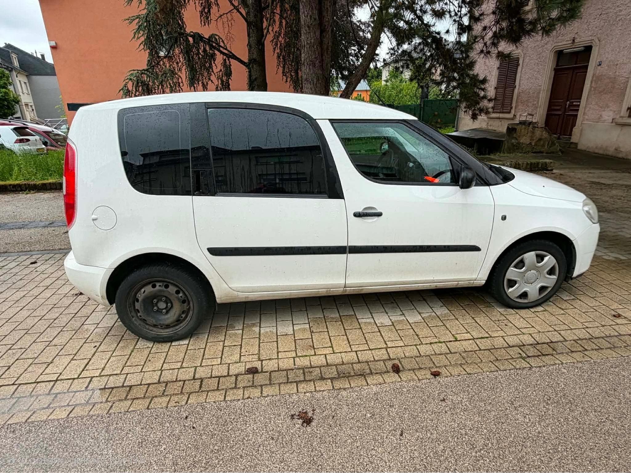 Skoda Roomster (2010) - Foto 3