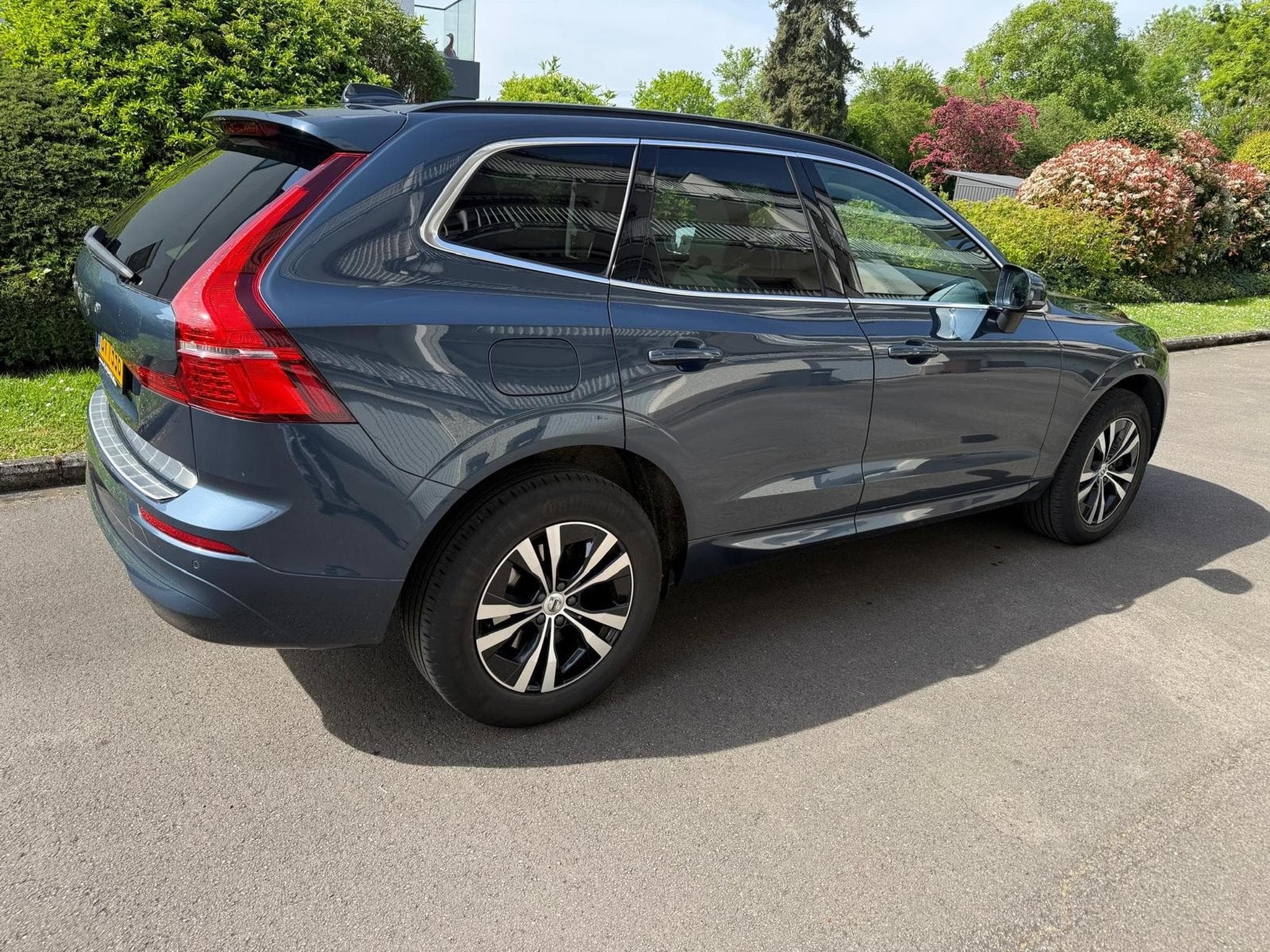 Volvo XC60 B4 mild hybrid, AWD, model 2022 (2021) - Photo 3