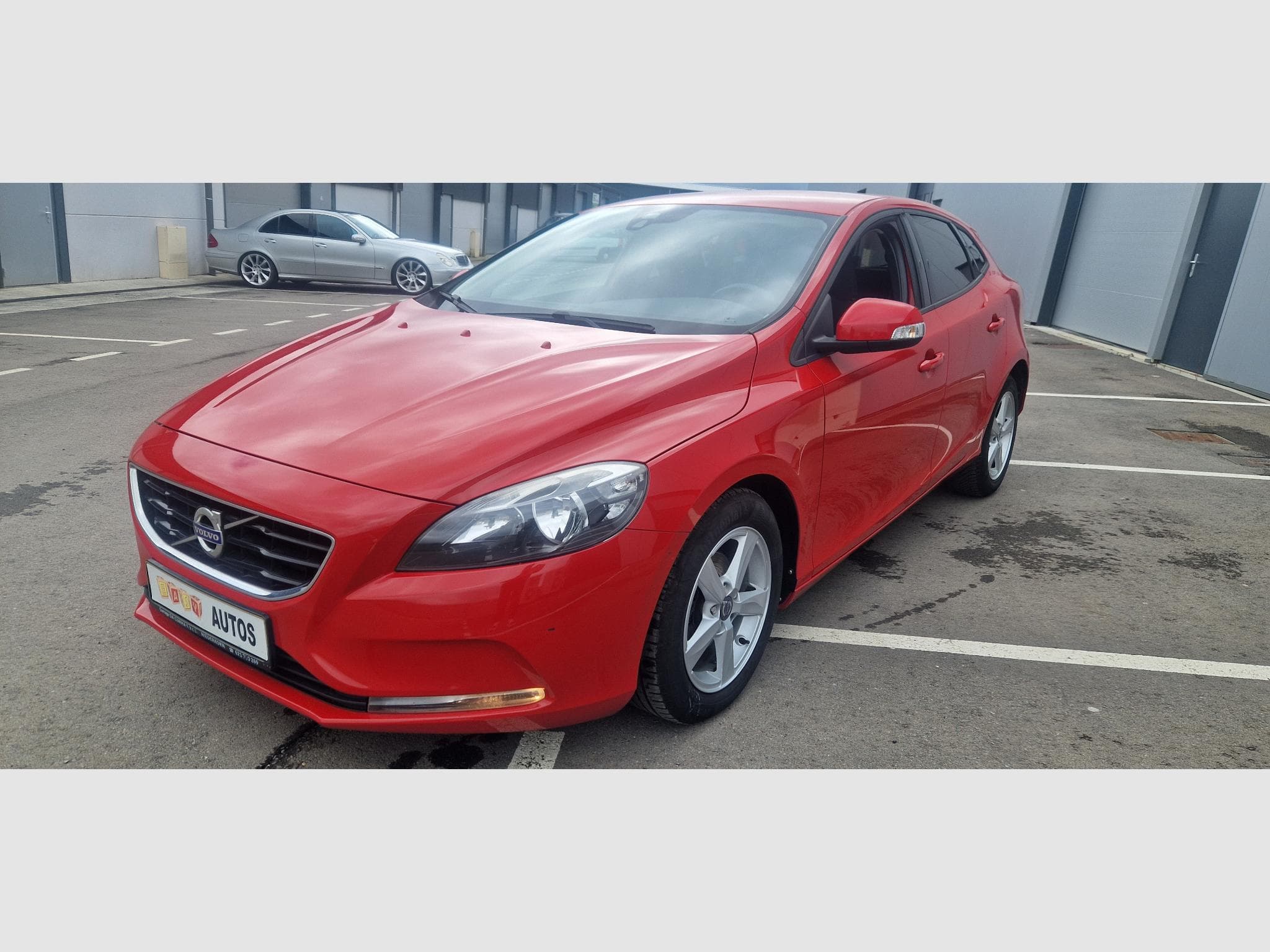 Volvo V40 D2 1.6d 114ch Momentum (2013) - Photo 7