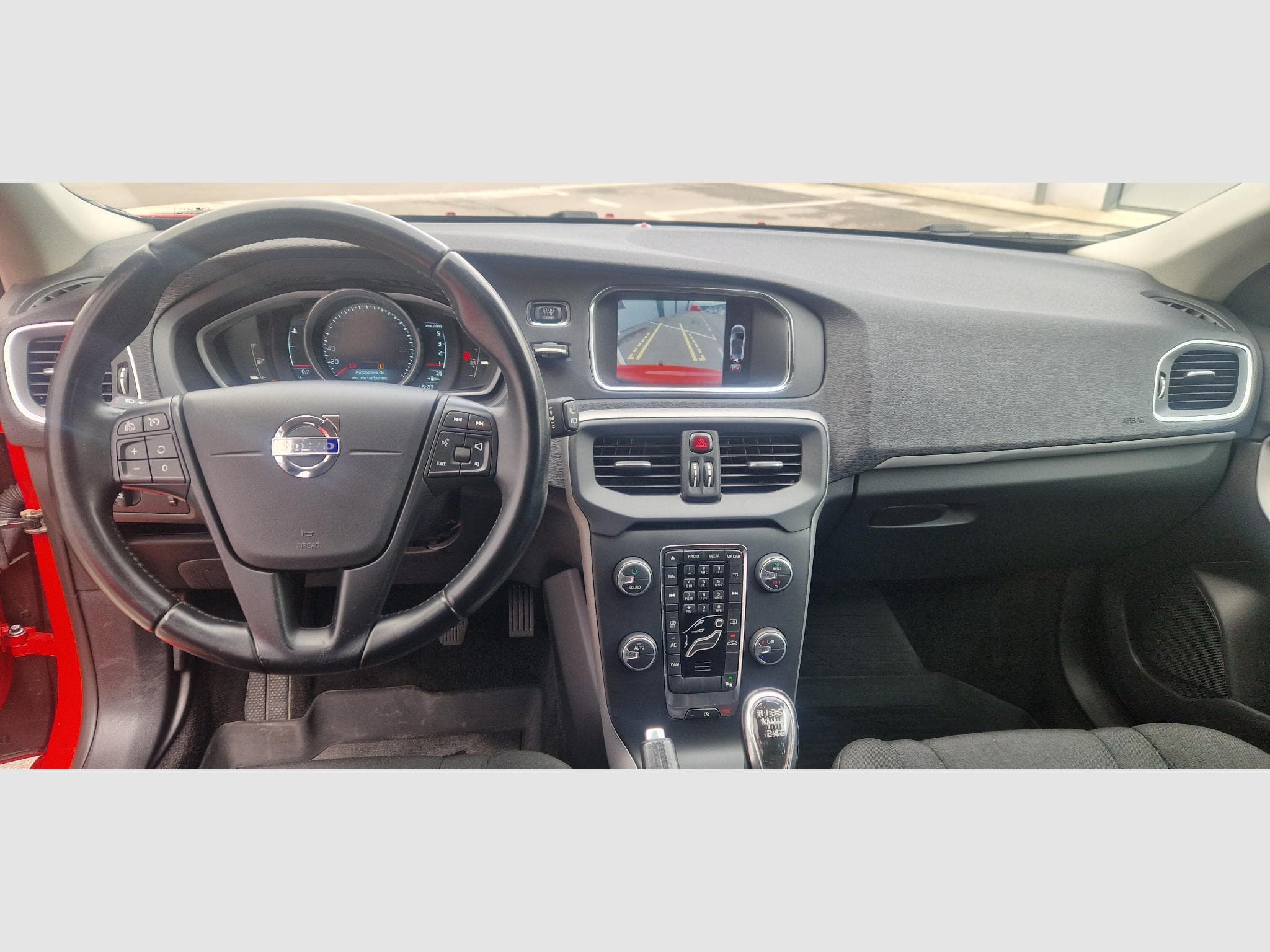 Volvo V40 D2 1.6d 114ch Momentum (2013) - Photo 13