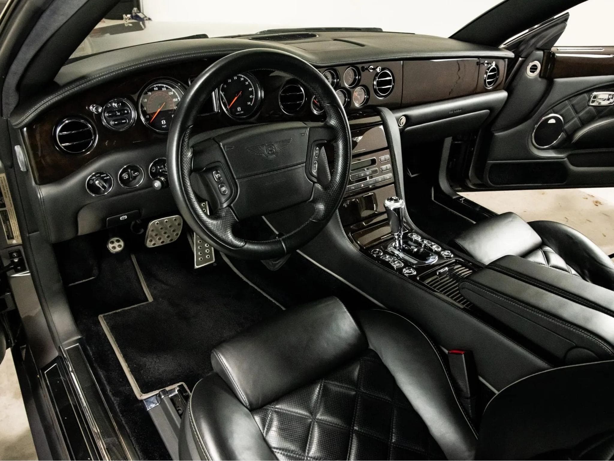 Bentley Brooklands (2009) - Photo 3