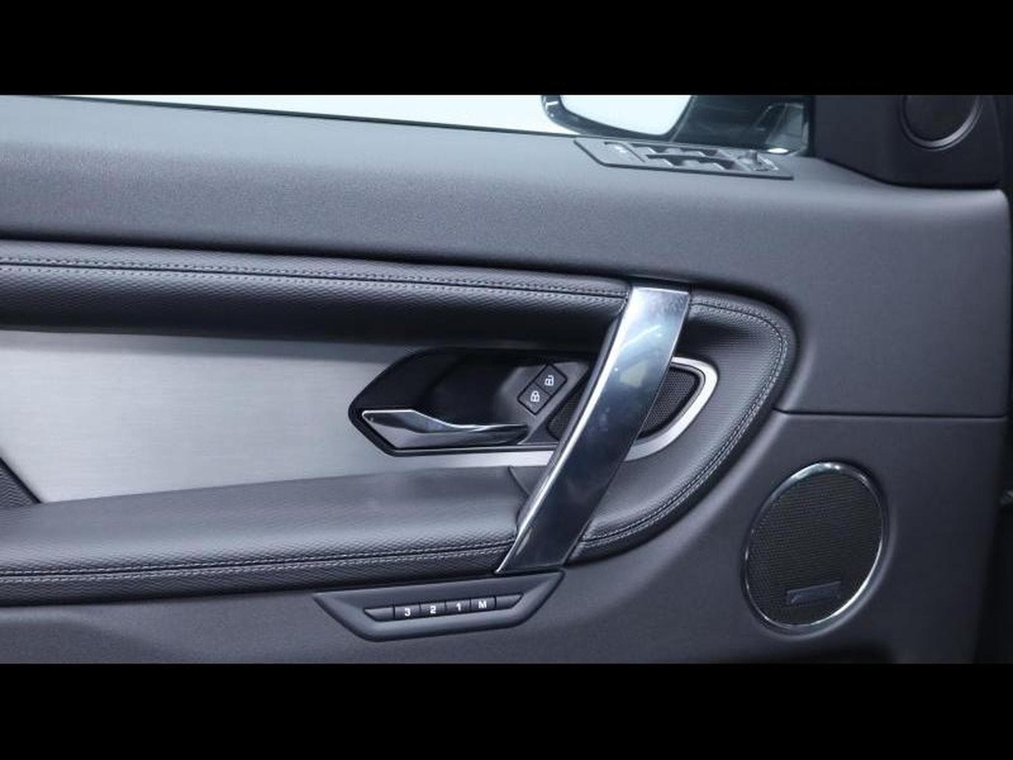 Land-Rover Discovery Sport P270e Dynamic SE AWD Auto (2025) - Foto 22