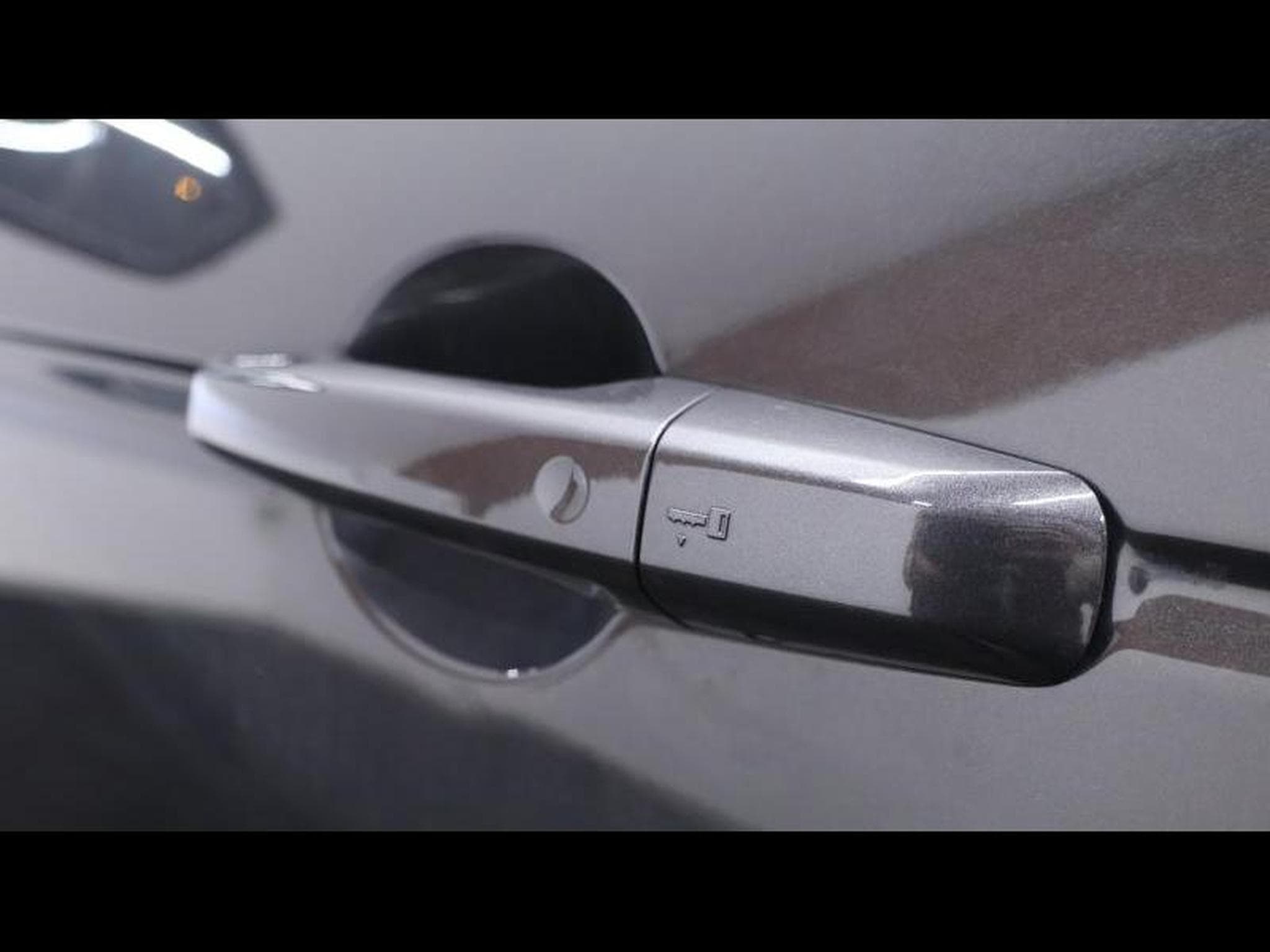 Land-Rover Discovery Sport P270e Dynamic SE AWD Auto (2025) - Foto 24