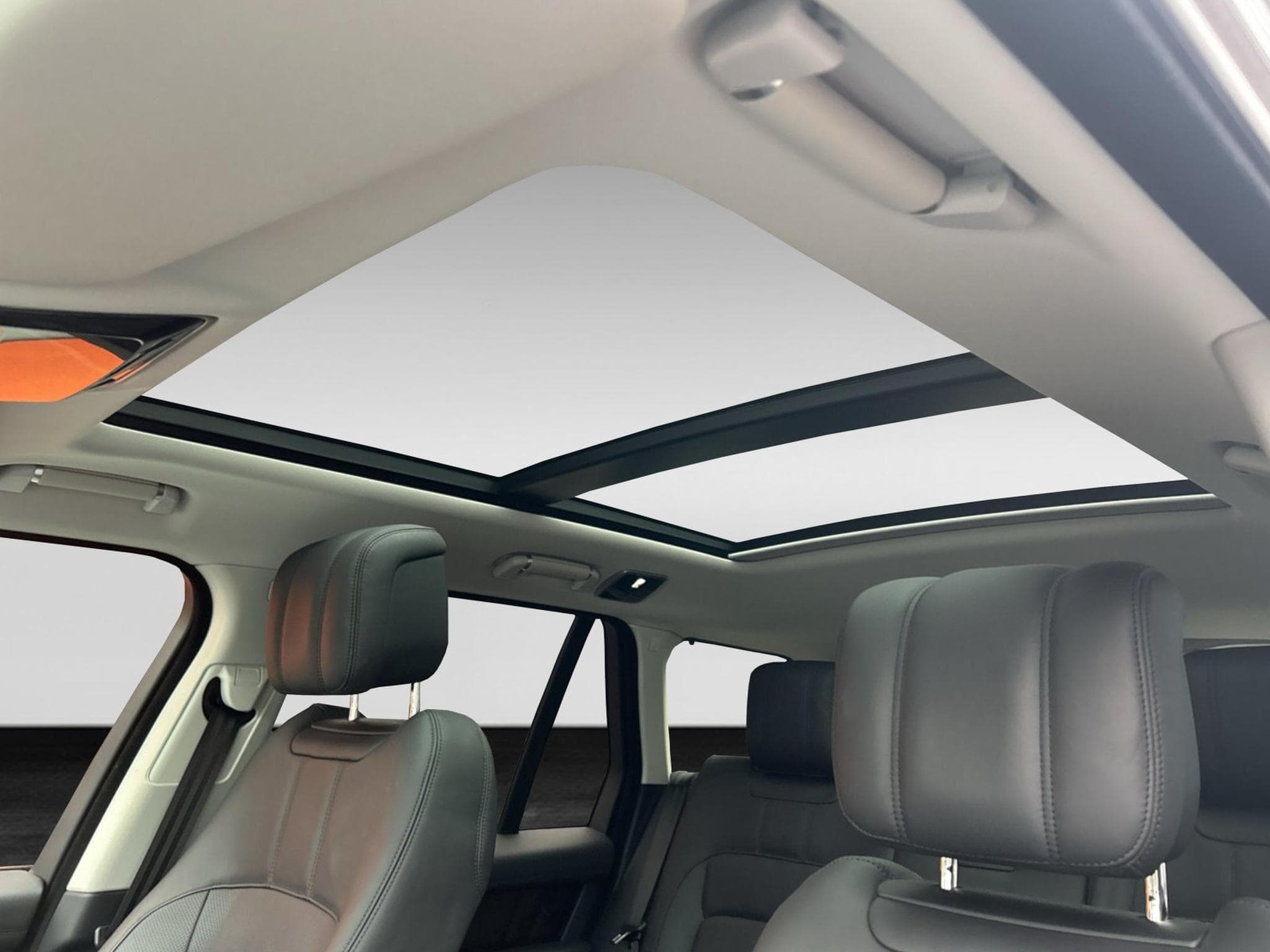 Land-Rover Range Rover 5.0 Vogue +Panorama-Schiebedach+Sitzhzg. v+h (2019) - Photo 12