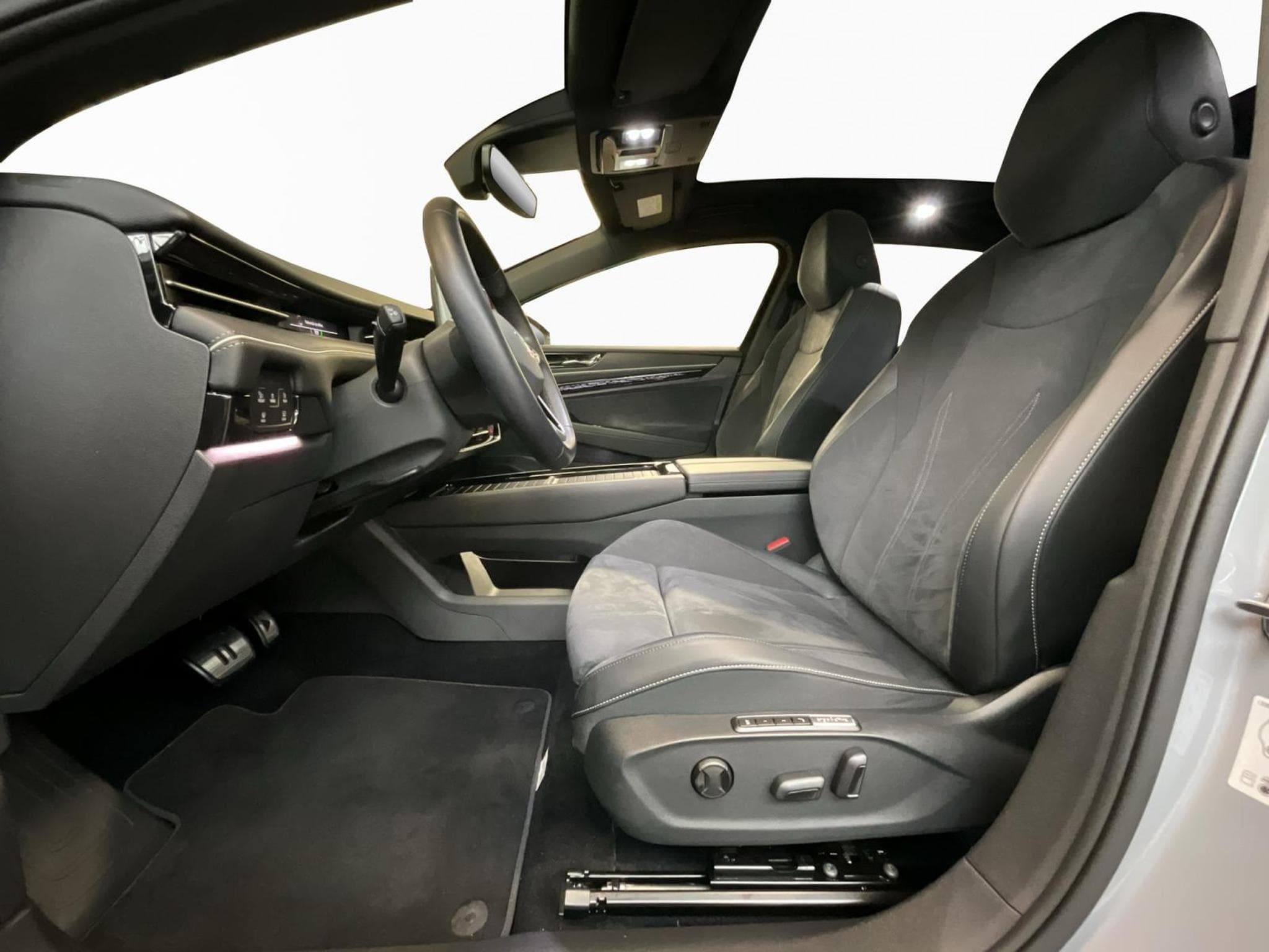 VW ID.7 Zertifikat+77kWh+Pro+Led+Navi+Pano (2024) - Photo 10