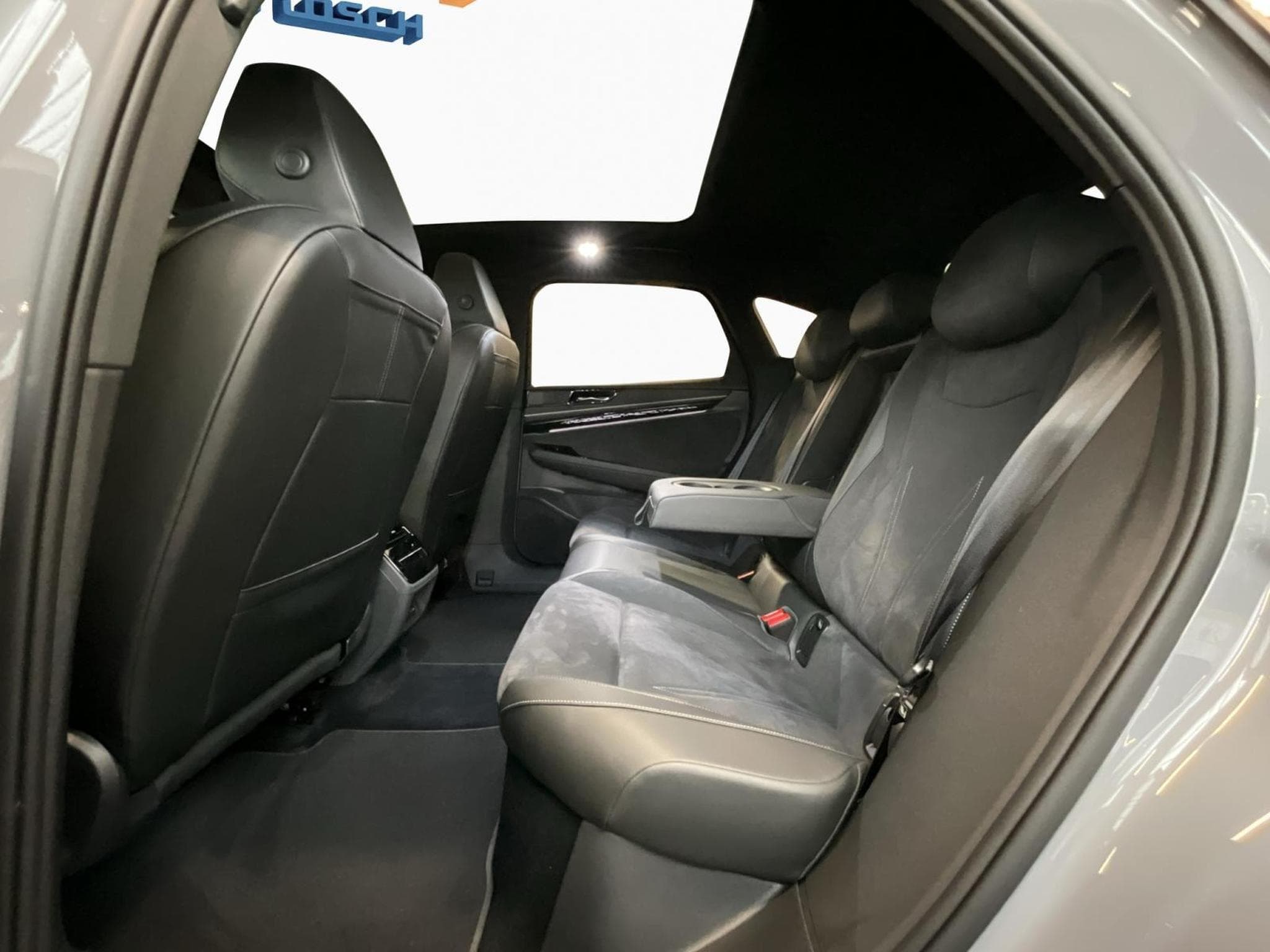 VW ID.7 Zertifikat+77kWh+Pro+Led+Navi+Pano (2024) - Photo 18