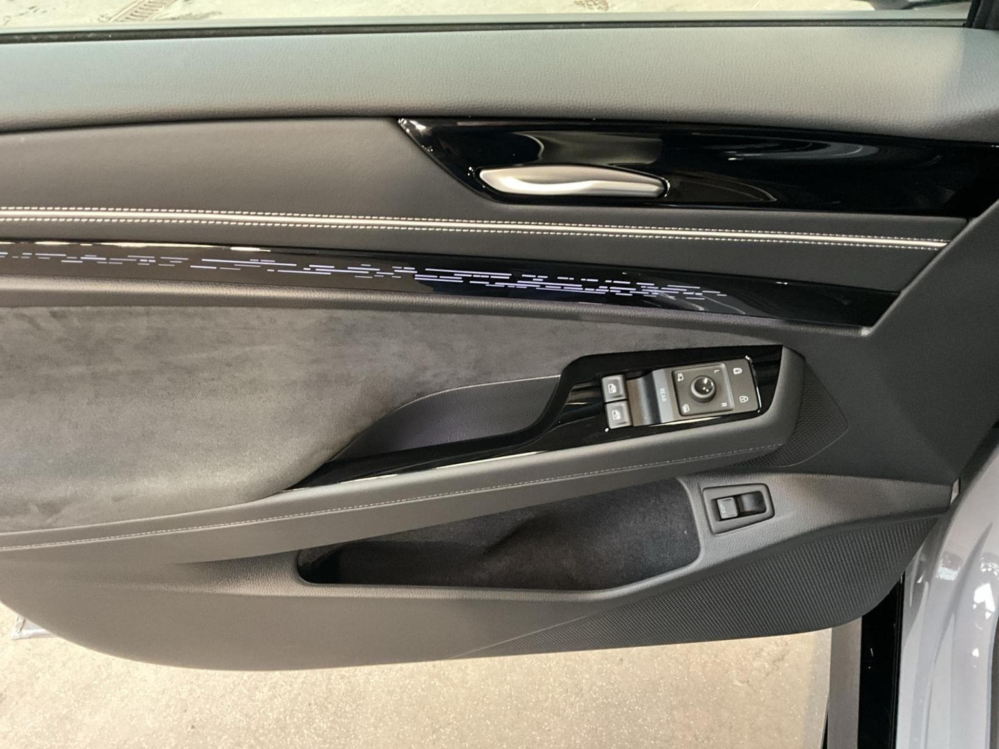 VW ID.7 Zertifikat+77kWh+Pro+Led+Navi+Pano (2024) - Photo 9