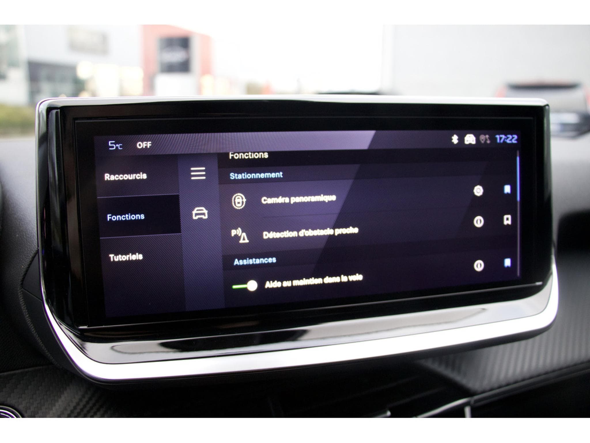 Peugeot 2008 1.2 Allure Hybrid 145 e-DSC6 ACC 360 (2025) - Foto 11