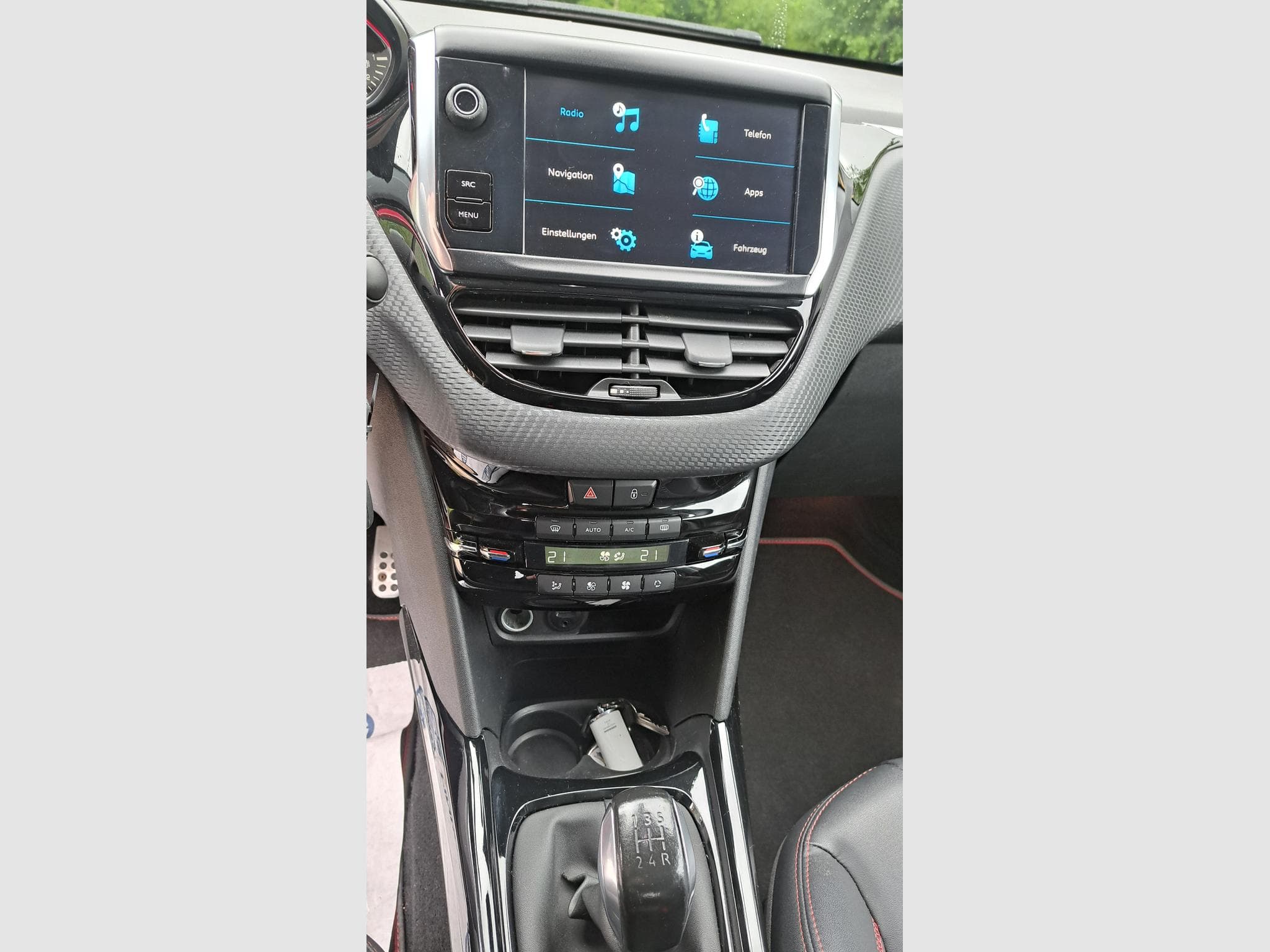 Peugeot 2008 1.6 e-HDI 100cv GT-Line (2018) - Foto 11