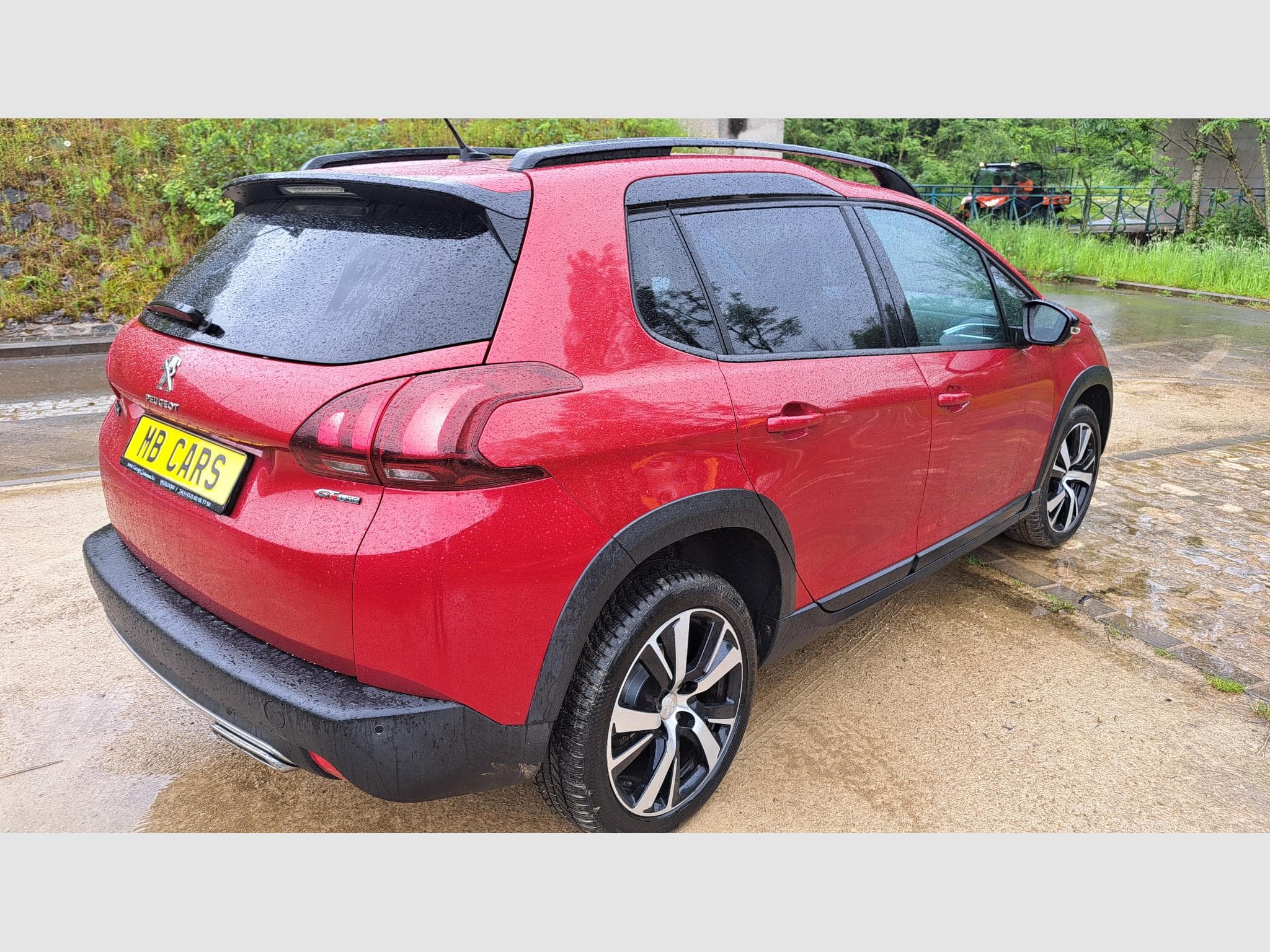 Peugeot 2008 1.6 e-HDI 100cv GT-Line (2018) - Foto 4