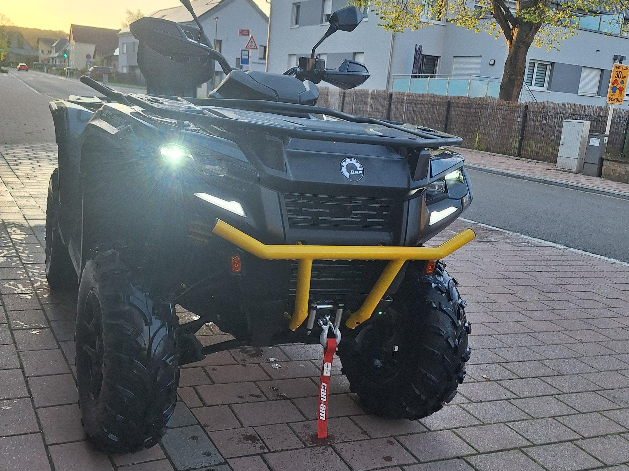 BRP Can-Am Outlander (2025) - Photo 3