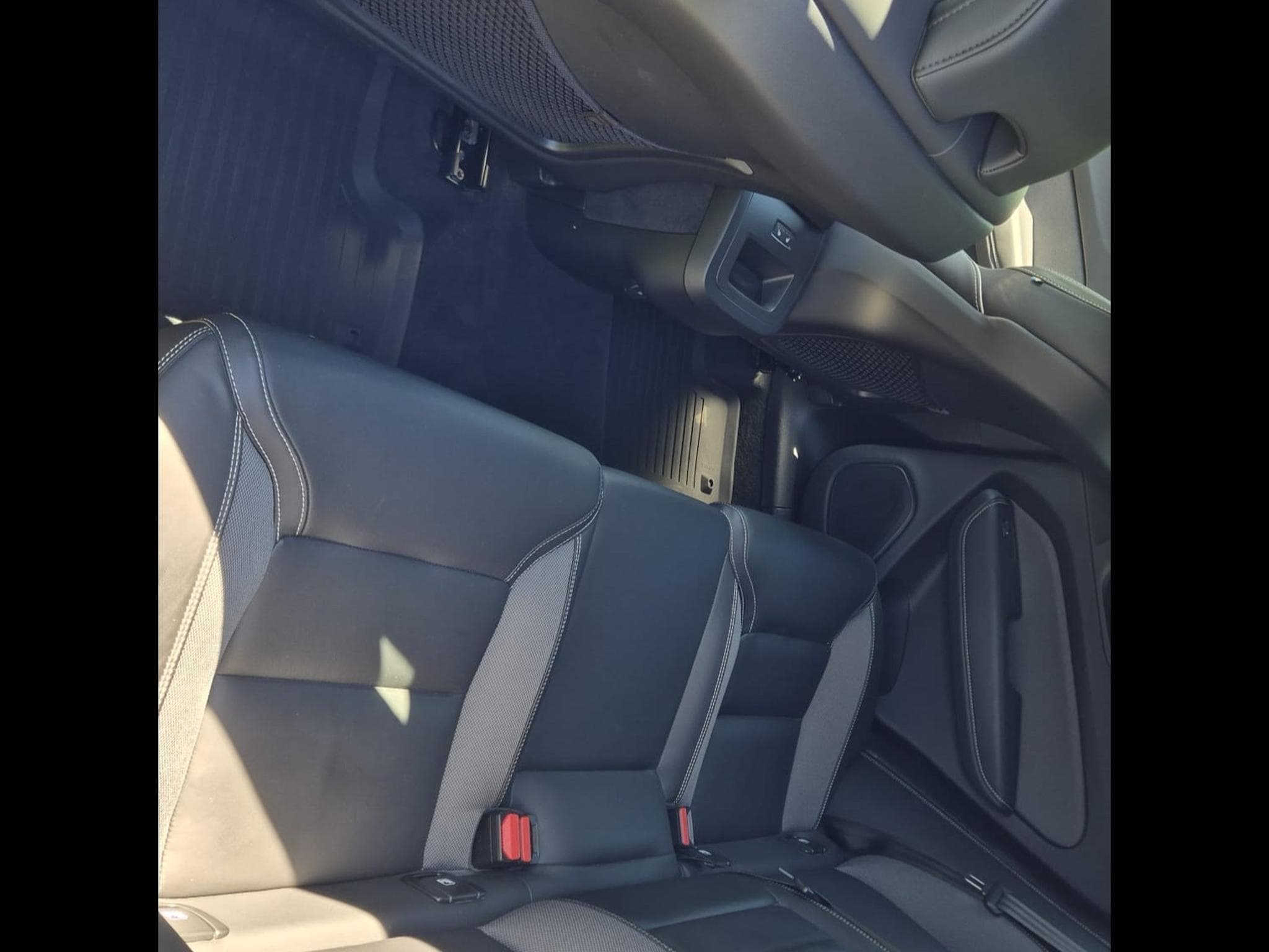 Volvo XC60 R Design AWD (2021) - Photo 13